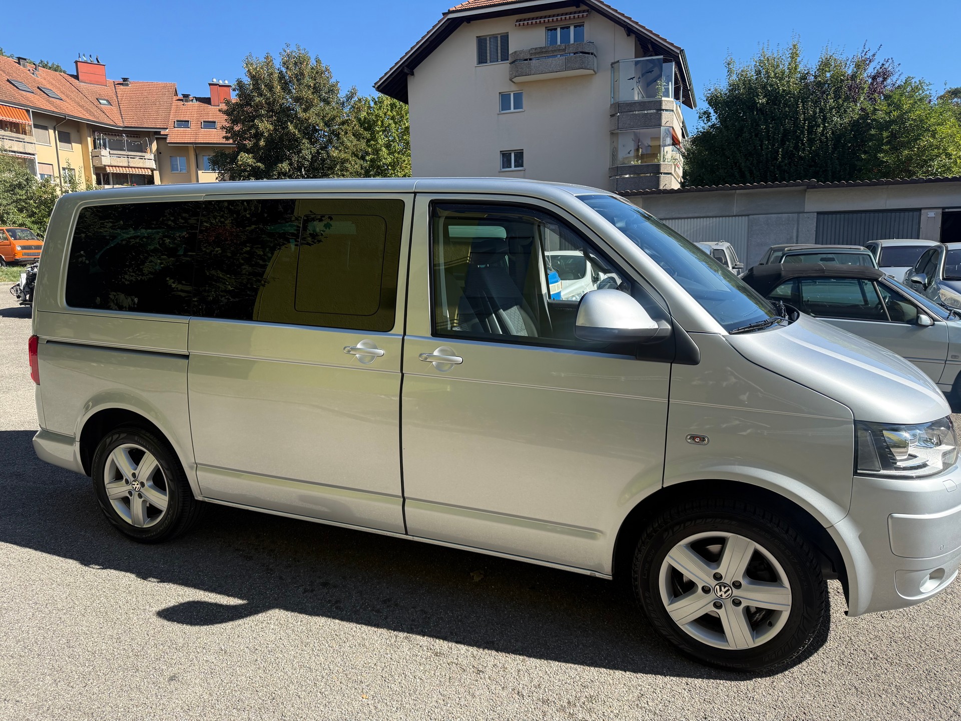 VW T5 Multivan 2.0 TDI CR Comfortline Match-image-2