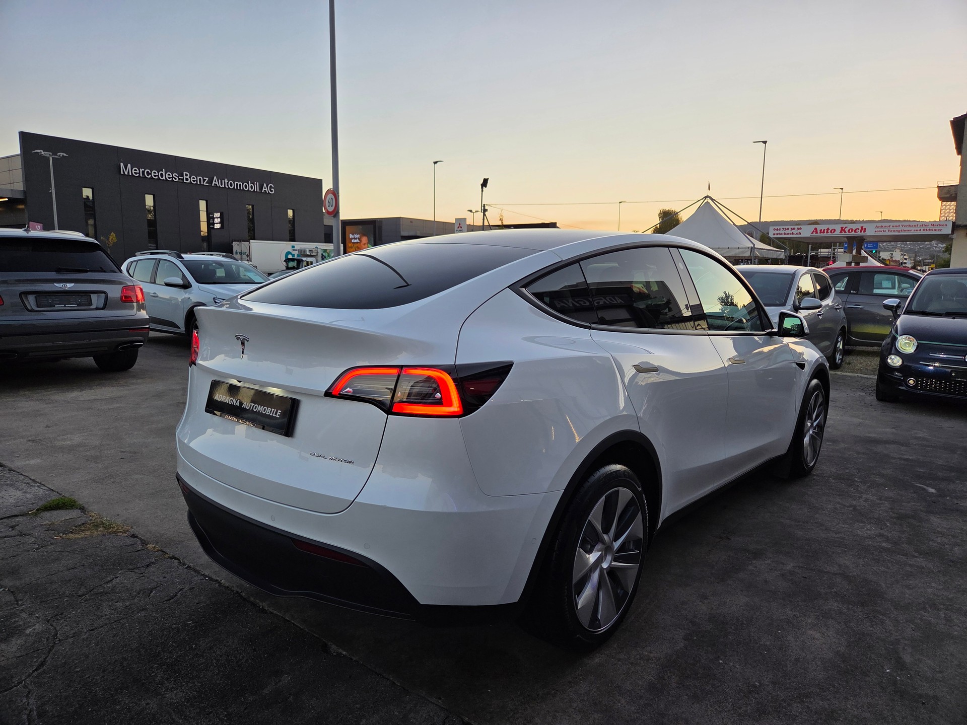 TESLA Model Y Long Range-image-8