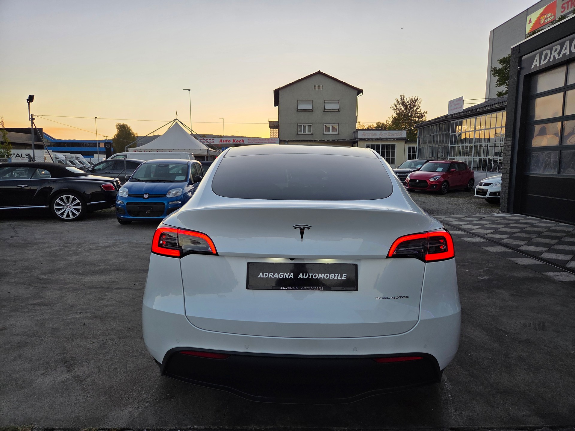 TESLA Model Y Long Range-image-6