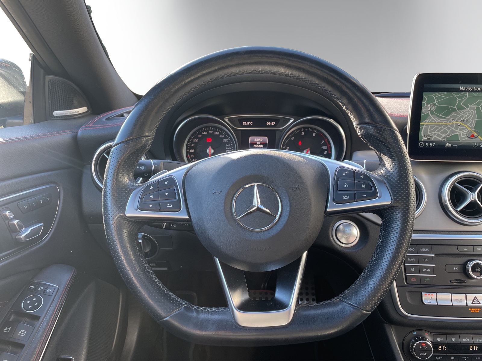 MERCEDES-BENZ CLA 250 AMG Line 7G-DCT– SPORTLICHE LIMOUSINE - CHARAKTER MIT AMG LINE | 4MATIC | PANORAMA-SCHIEBEDACH-image-12