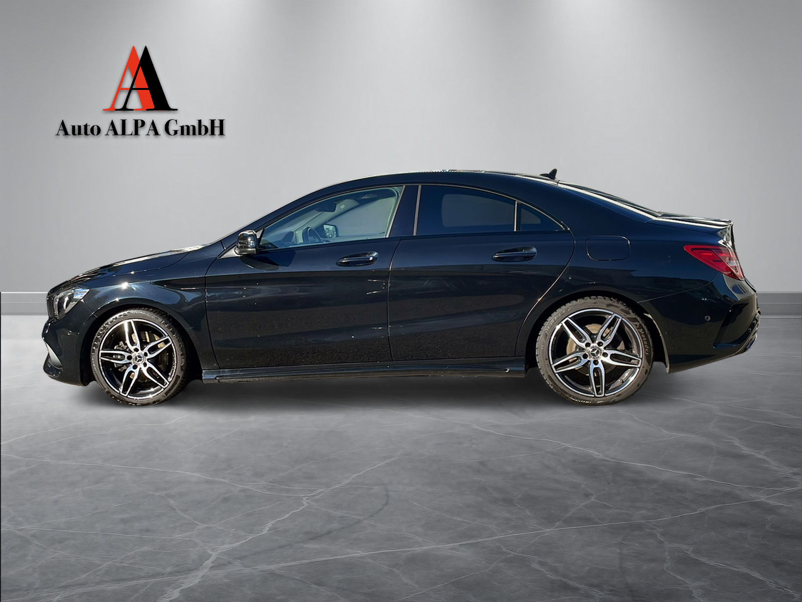 MERCEDES-BENZ CLA 250 AMG Line 7G-DCT– SPORTLICHE LIMOUSINE - CHARAKTER MIT AMG LINE | 4MATIC | PANORAMA-SCHIEBEDACH-image-1