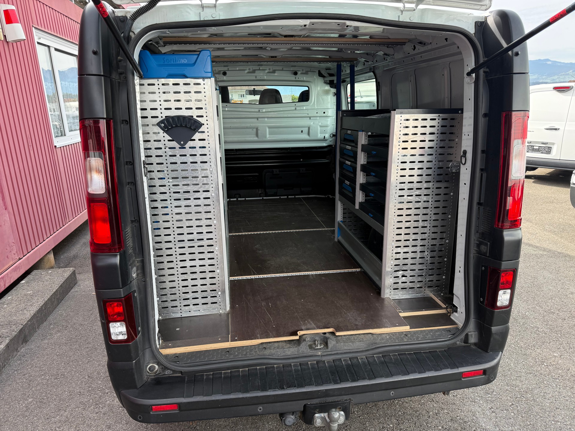 RENAULT Trafic 2.0 dCi 120 3.0t Access L2H1-image-5