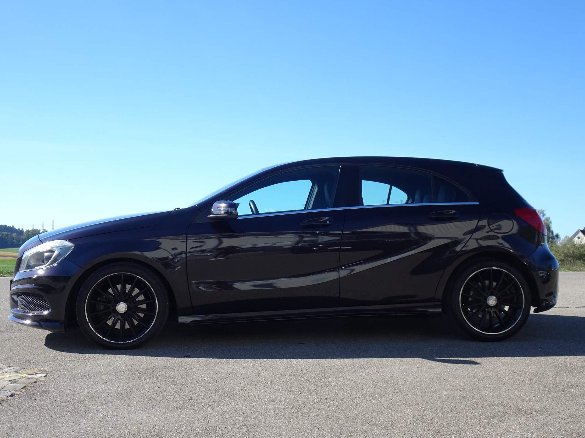 MERCEDES-BENZ A 250 AMG Line 4Matic 7G-DCT-image-1
