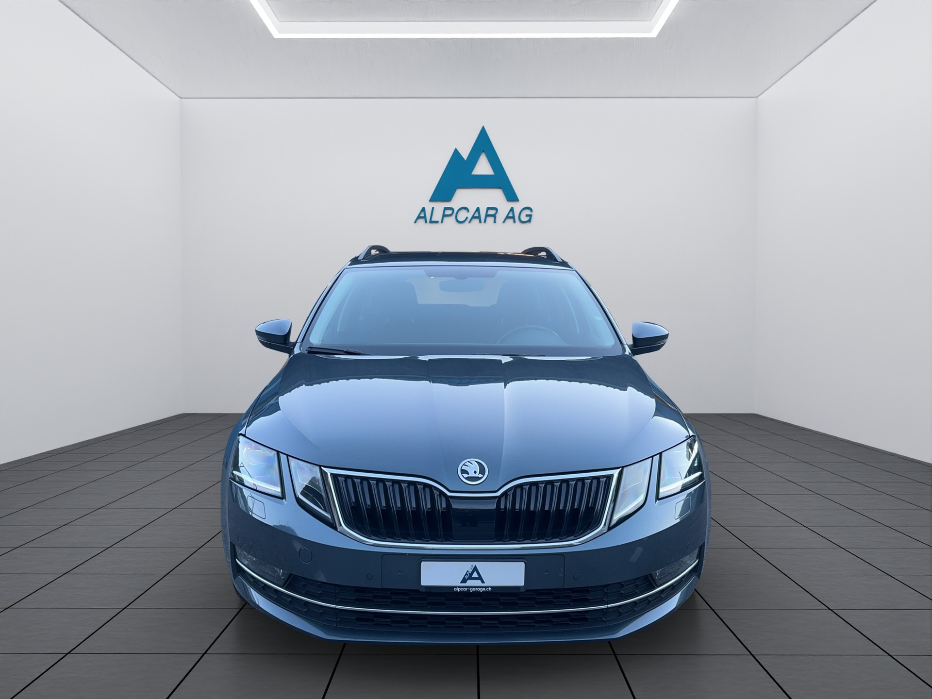 SKODA Octavia Combi 2.0 TDI 4x4 DSG-image-1