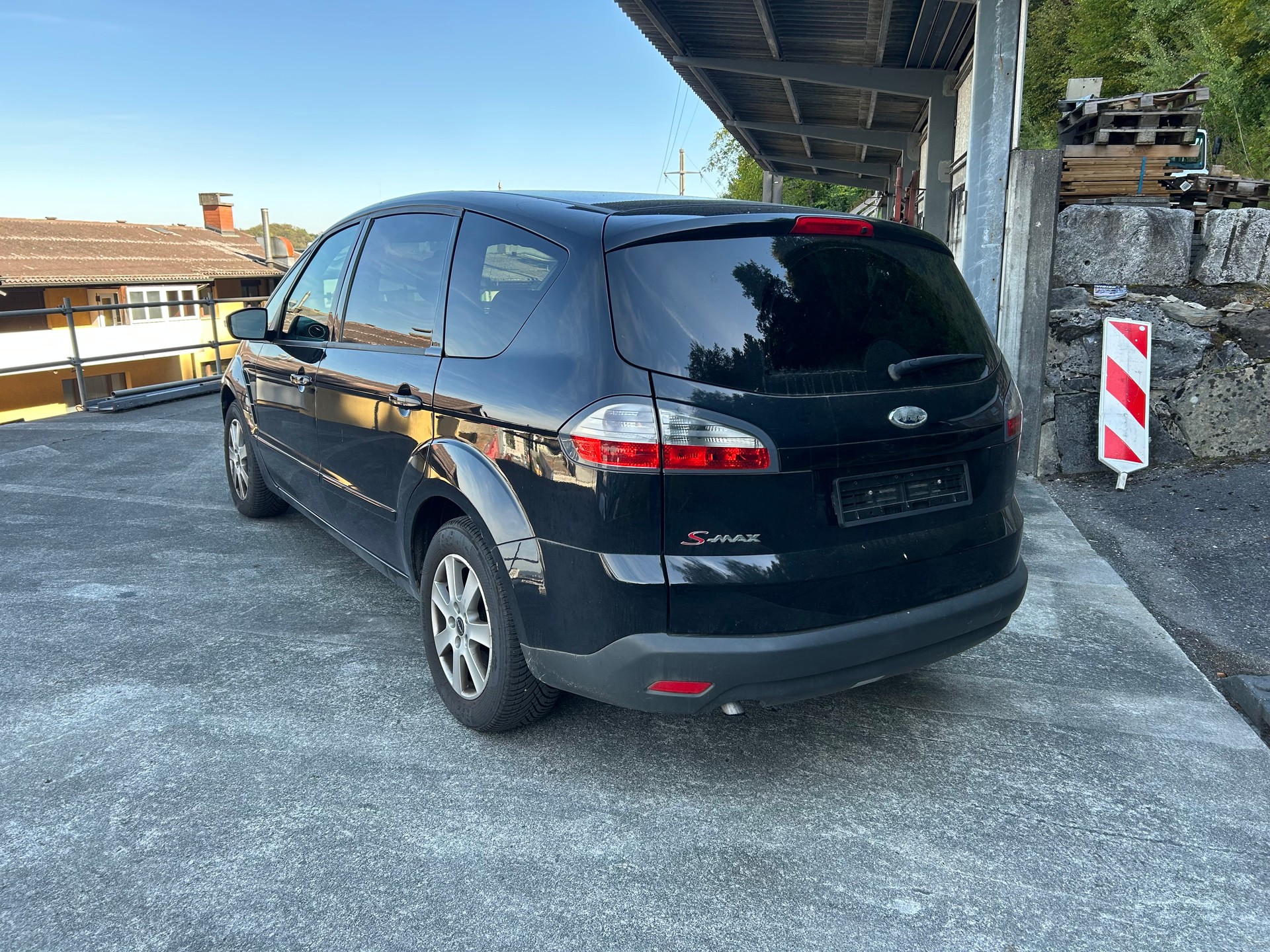 FORD S-Max 2.0i Titanium-image-3