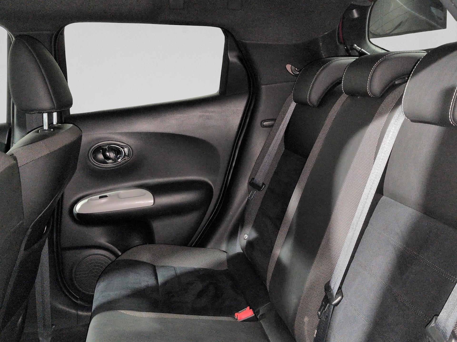 NISSAN Juke 1.6 DIG-T N-Connecta 4x4 Xtronic M-CVT-image-14