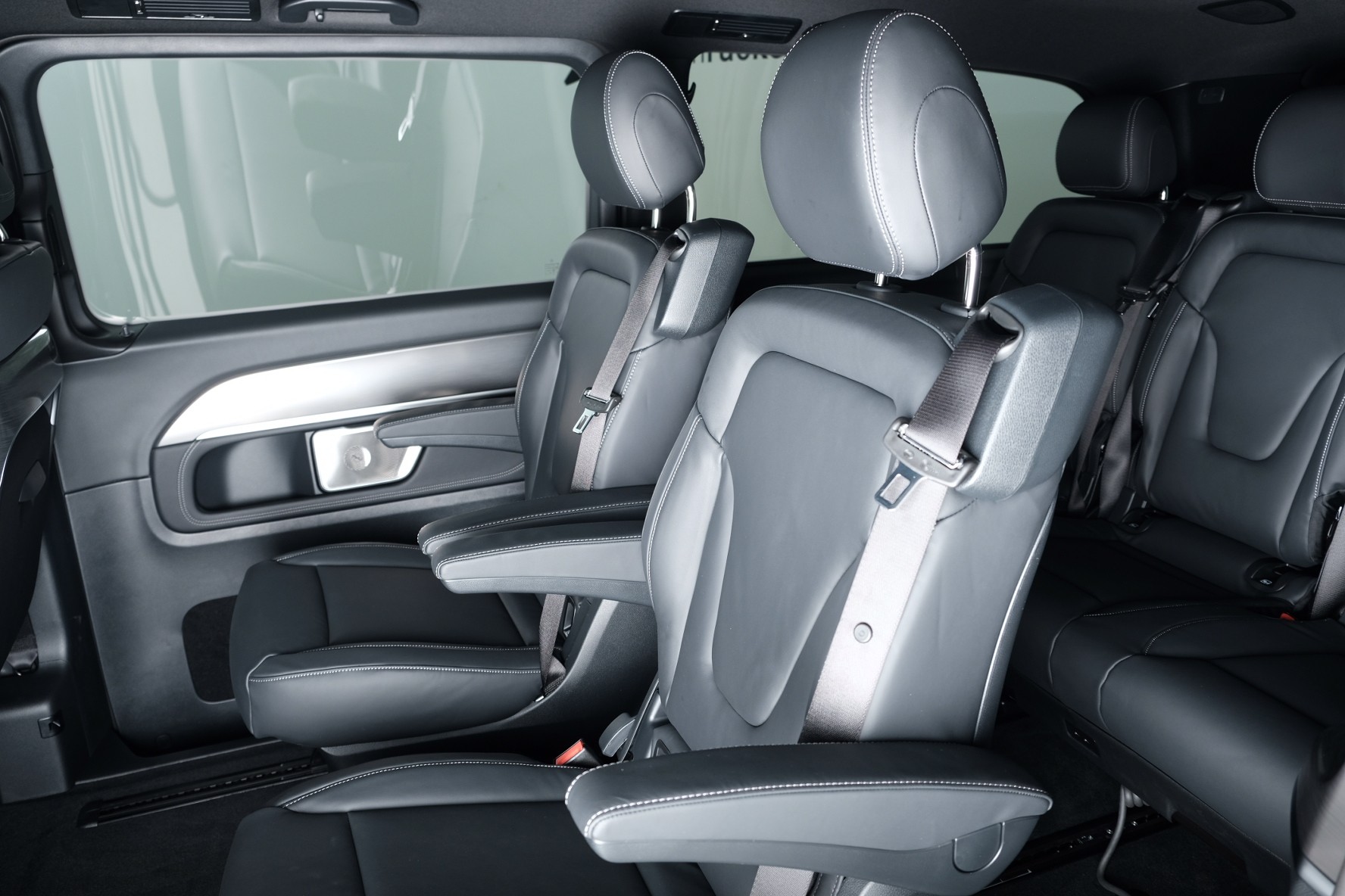 MERCEDES-BENZ V 300 d Exclusive EL 4matic W477-image-9
