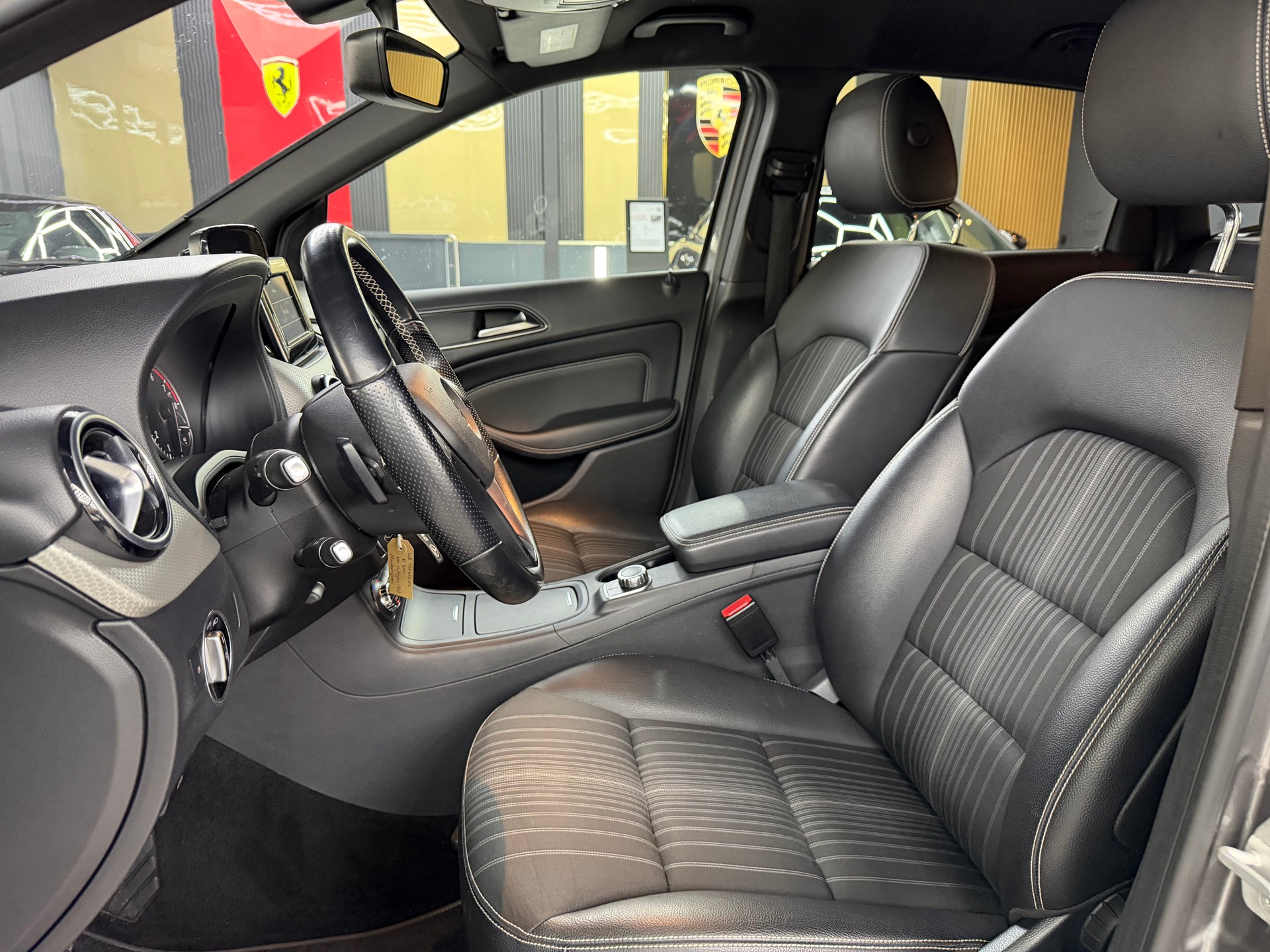 MERCEDES-BENZ B 200 7G-DCT-image-9