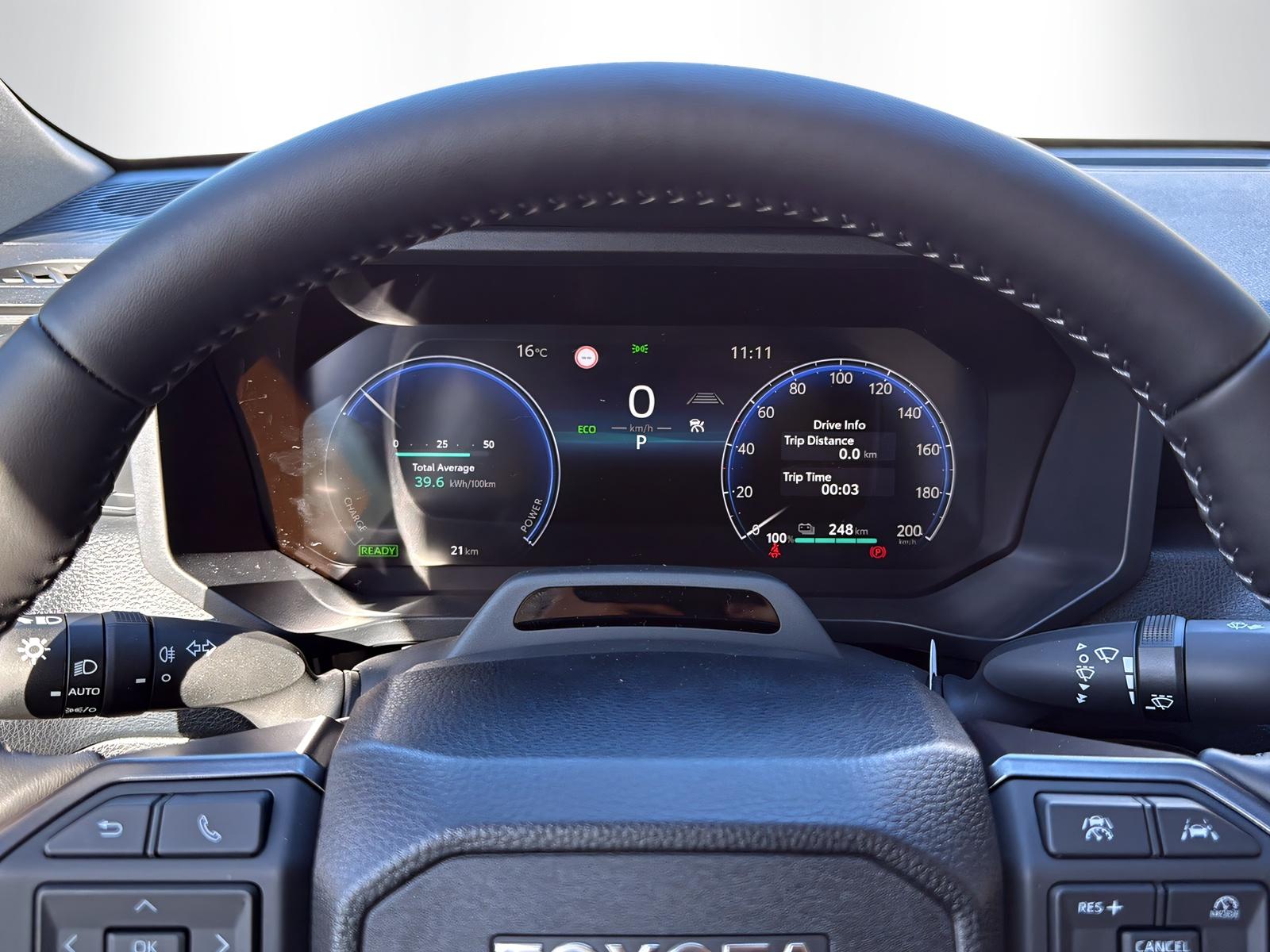 TOYOTA Hilux Double Cab.-Pick-up 59KWh Comfort-image-8