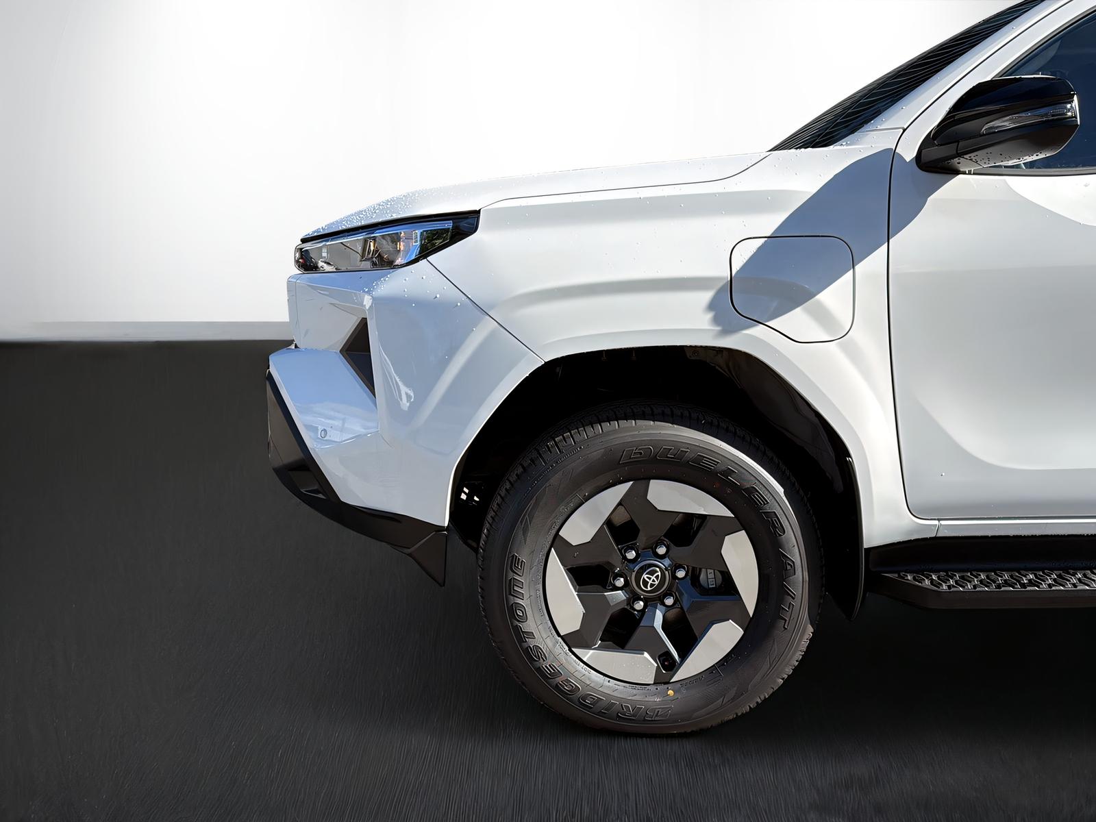 TOYOTA Hilux Double Cab.-Pick-up 59KWh Comfort-image-2