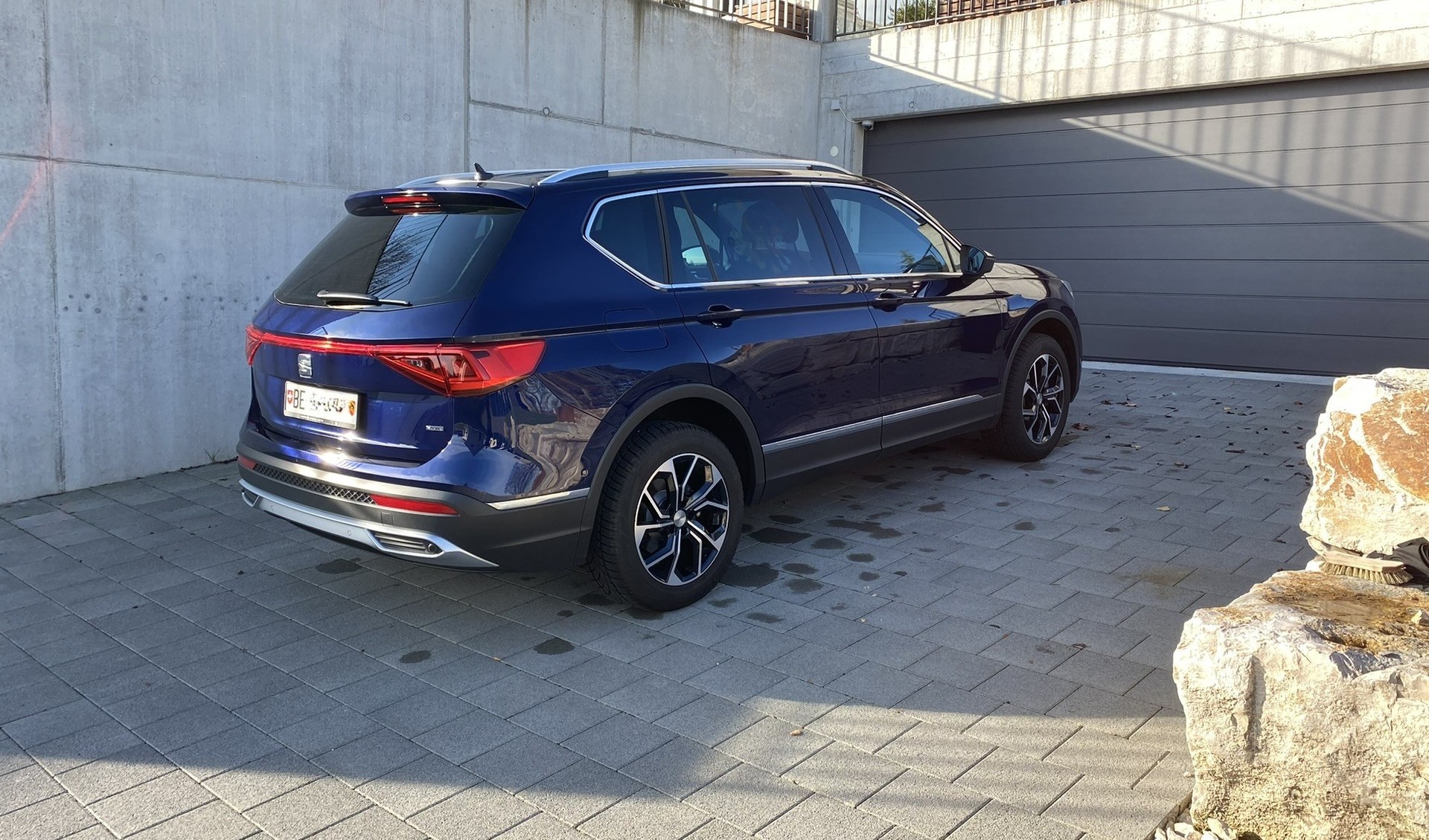 SEAT 2.0 TSI Xcellence 4Drive DSG-image-2