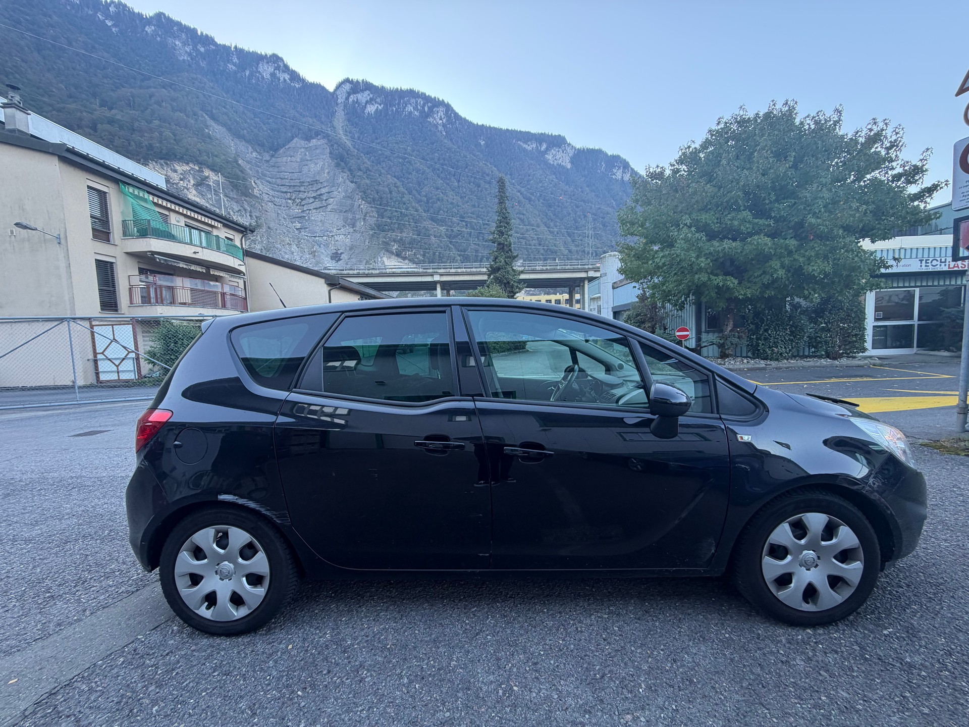 OPEL Meriva 1.4 Turbo Cosmo-image-4