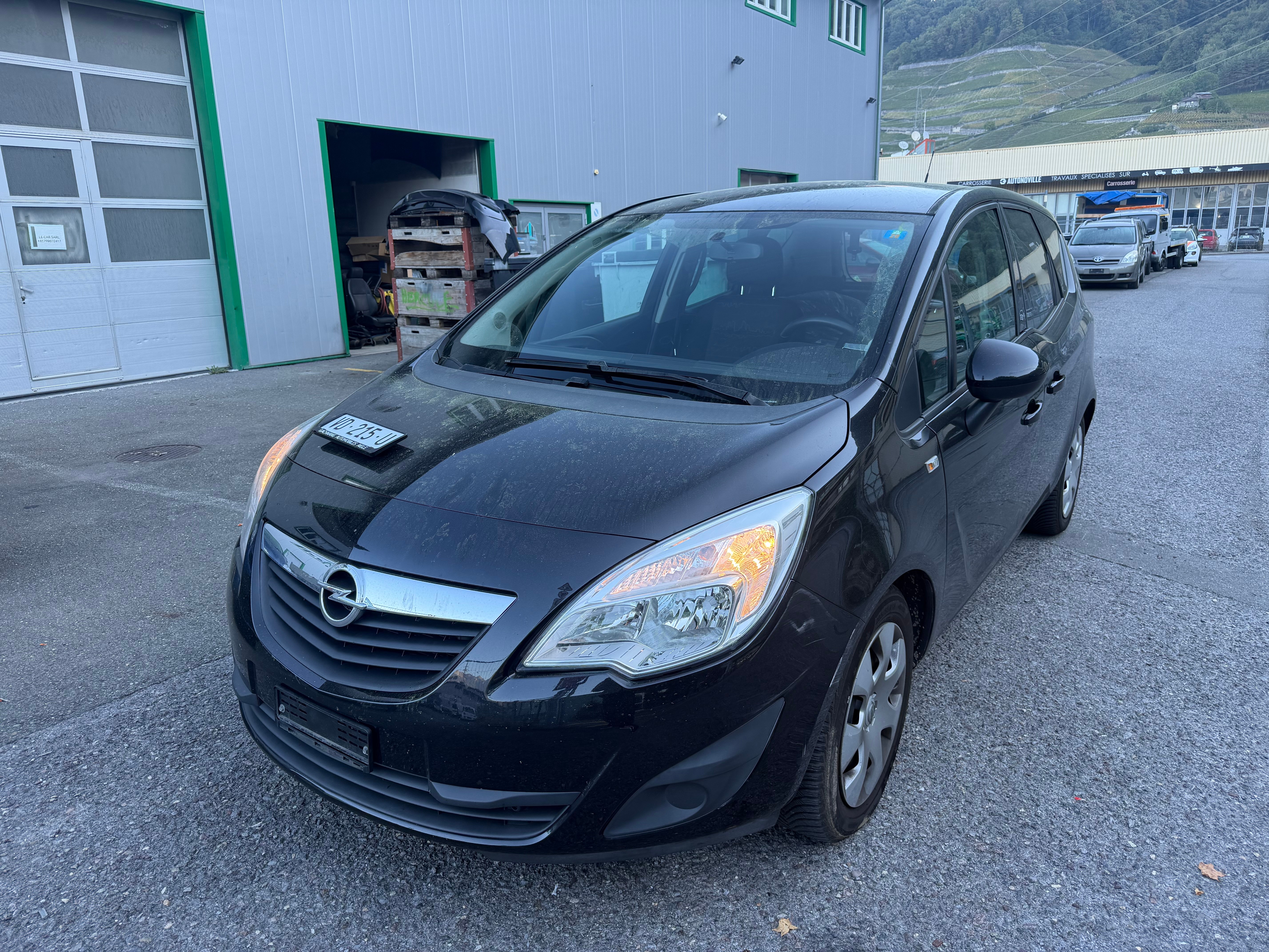 Car photo
