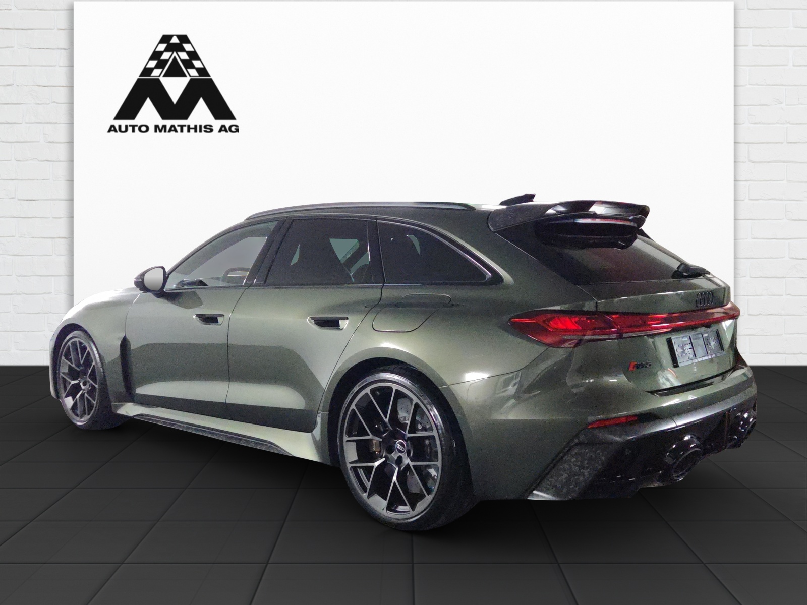 AUDI RS 5 Avant TFSI 470 kW Tiptronic quattro-image-3