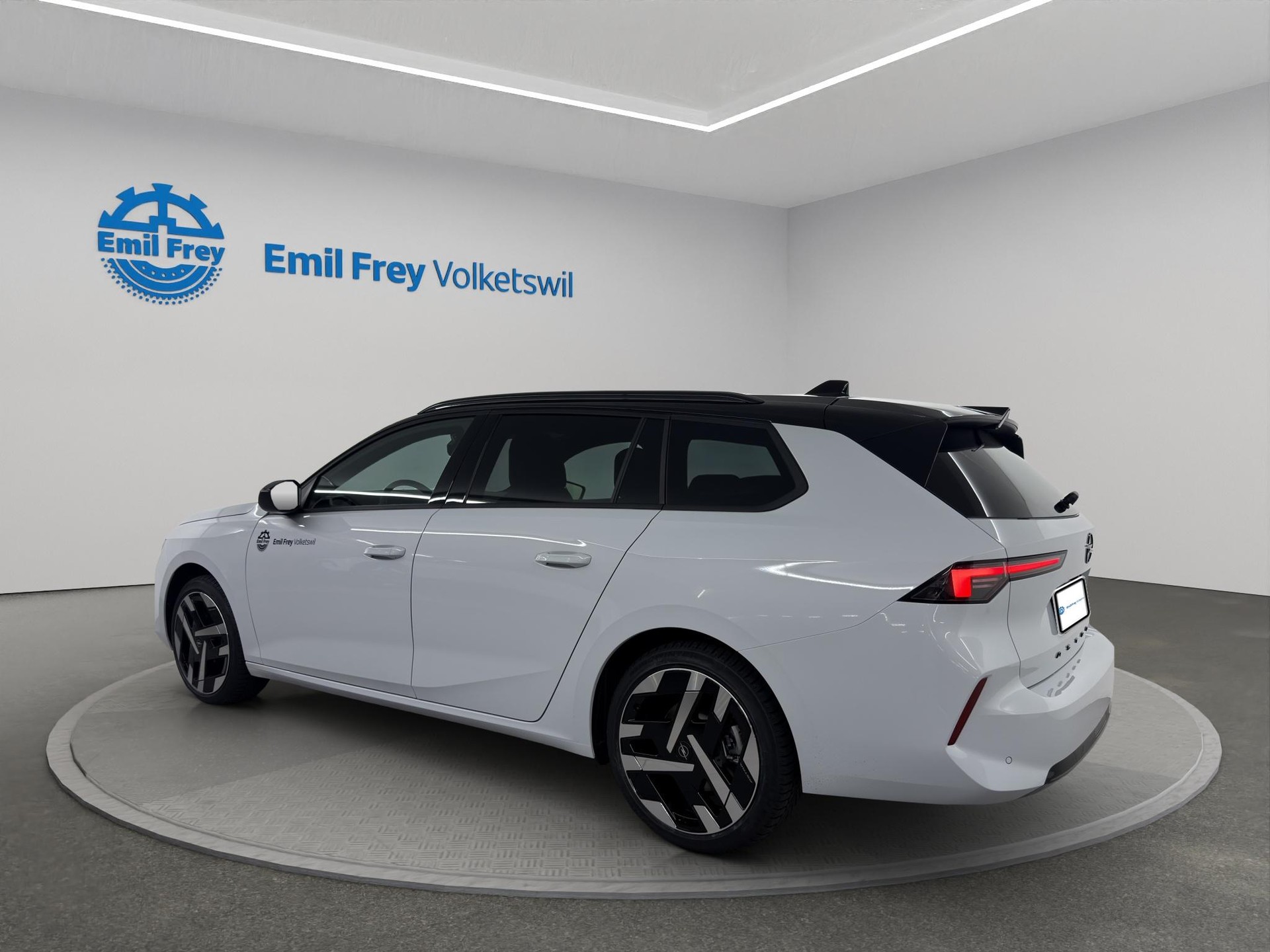 OPEL Astra-e Sports Tourer Ultimate-image-2