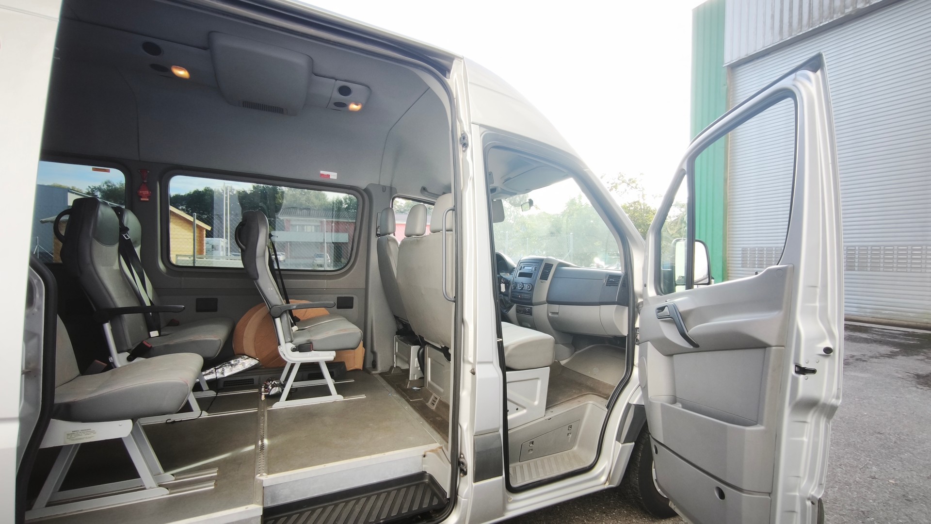 VW 2.5 TDi 136 - 12 PLACES --image-5