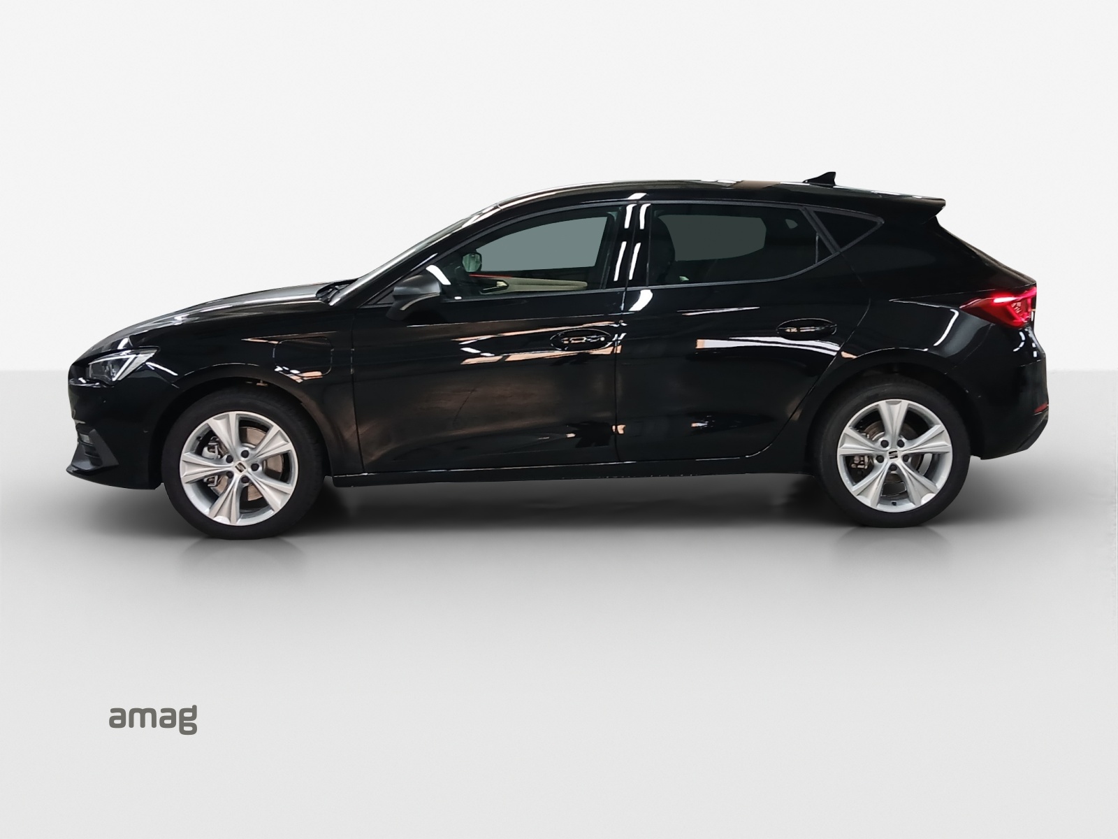 SEAT Leon 1.5 eHybrid pHEV DSG FR-image-1