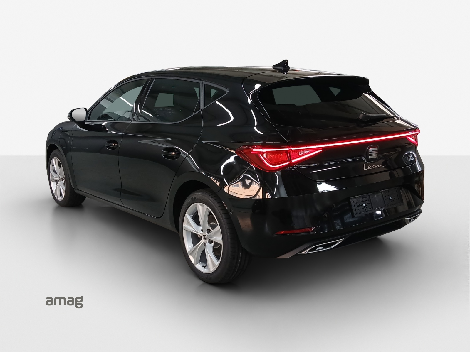 SEAT Leon 1.5 eHybrid pHEV DSG FR-image-2