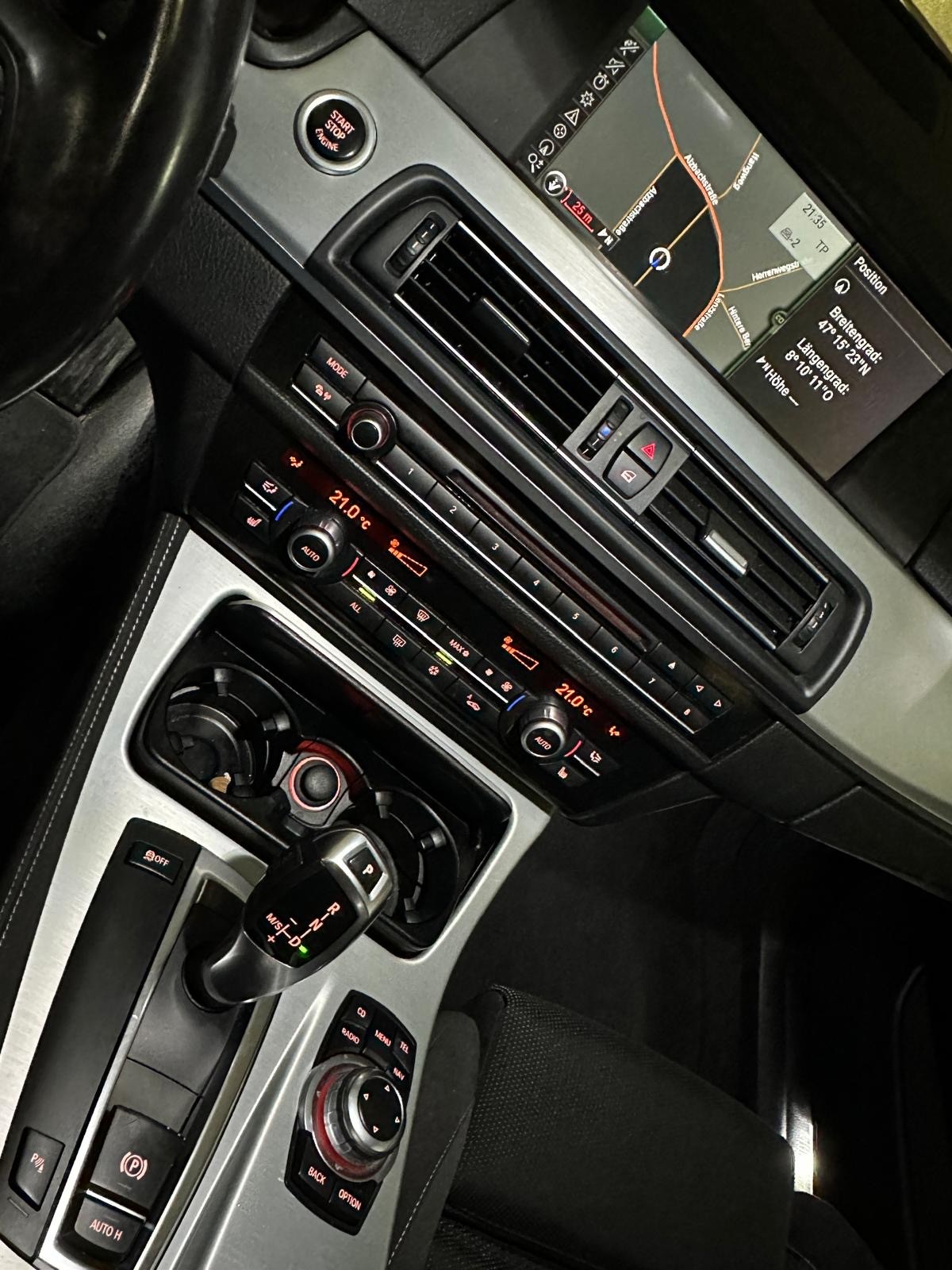 BMW 520 D X-Drive / M-Paket / Panoramadach AHK2000KG-image-6