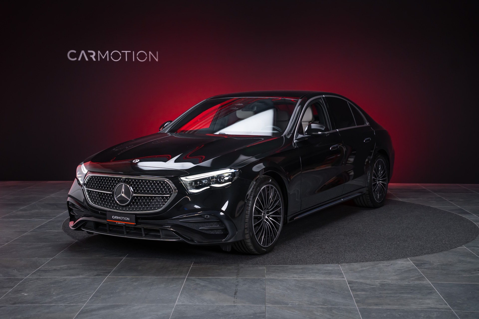 MERCEDES-BENZ E 220 d AMG Line / Hyperscreen / 360°Kamera / Burmester-image-0