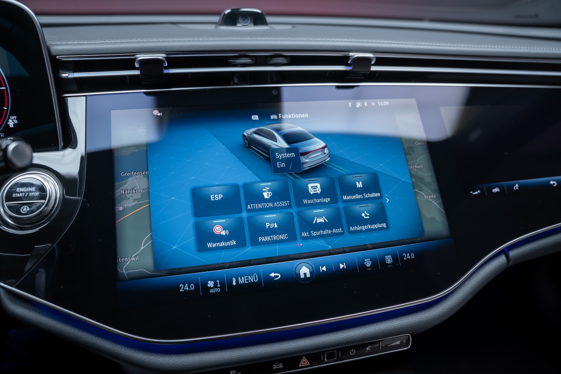 MERCEDES-BENZ E 220 d AMG Line / Hyperscreen / 360°Kamera / Burmester-image-33