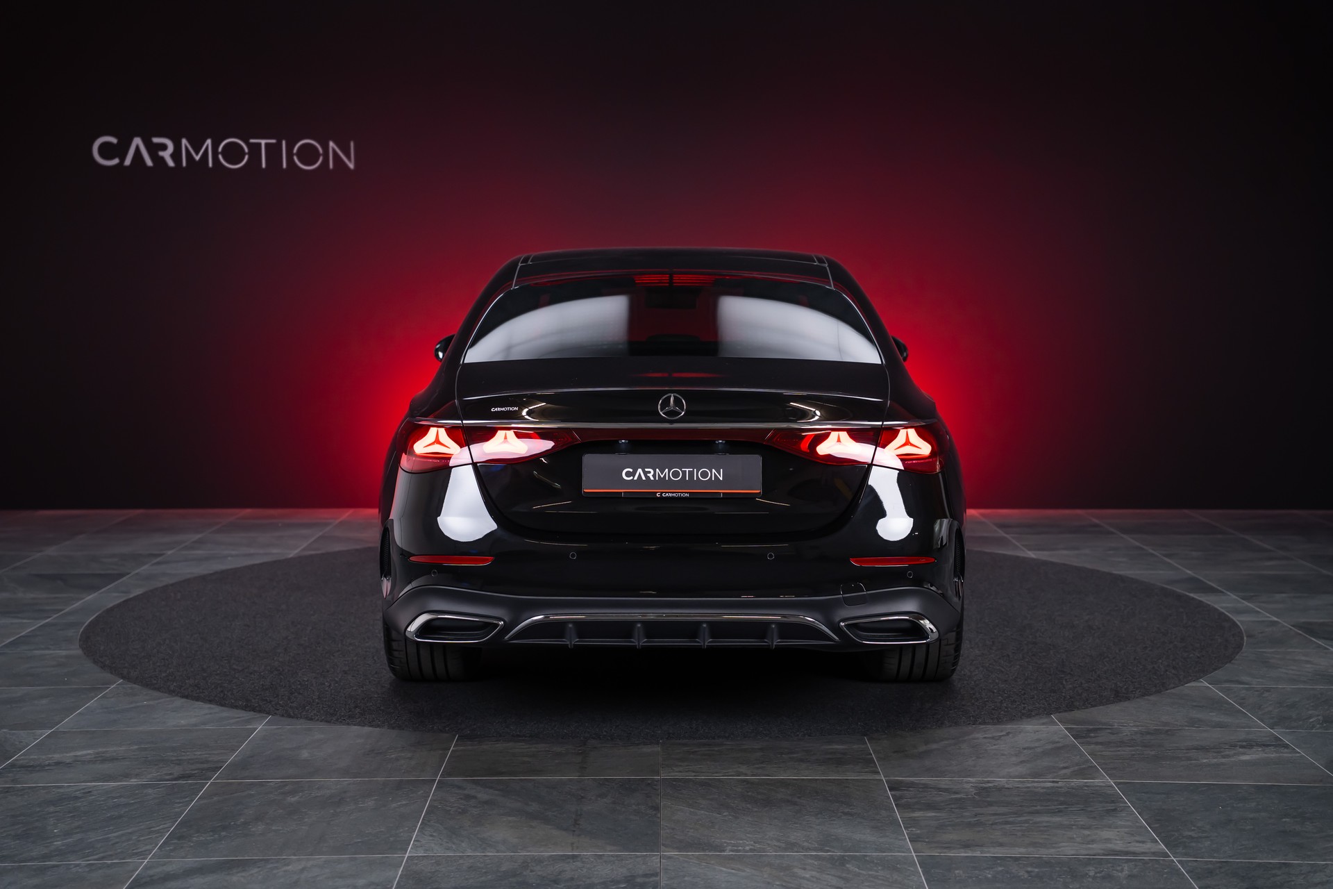 MERCEDES-BENZ E 220 d AMG Line / Hyperscreen / 360°Kamera / Burmester-image-6