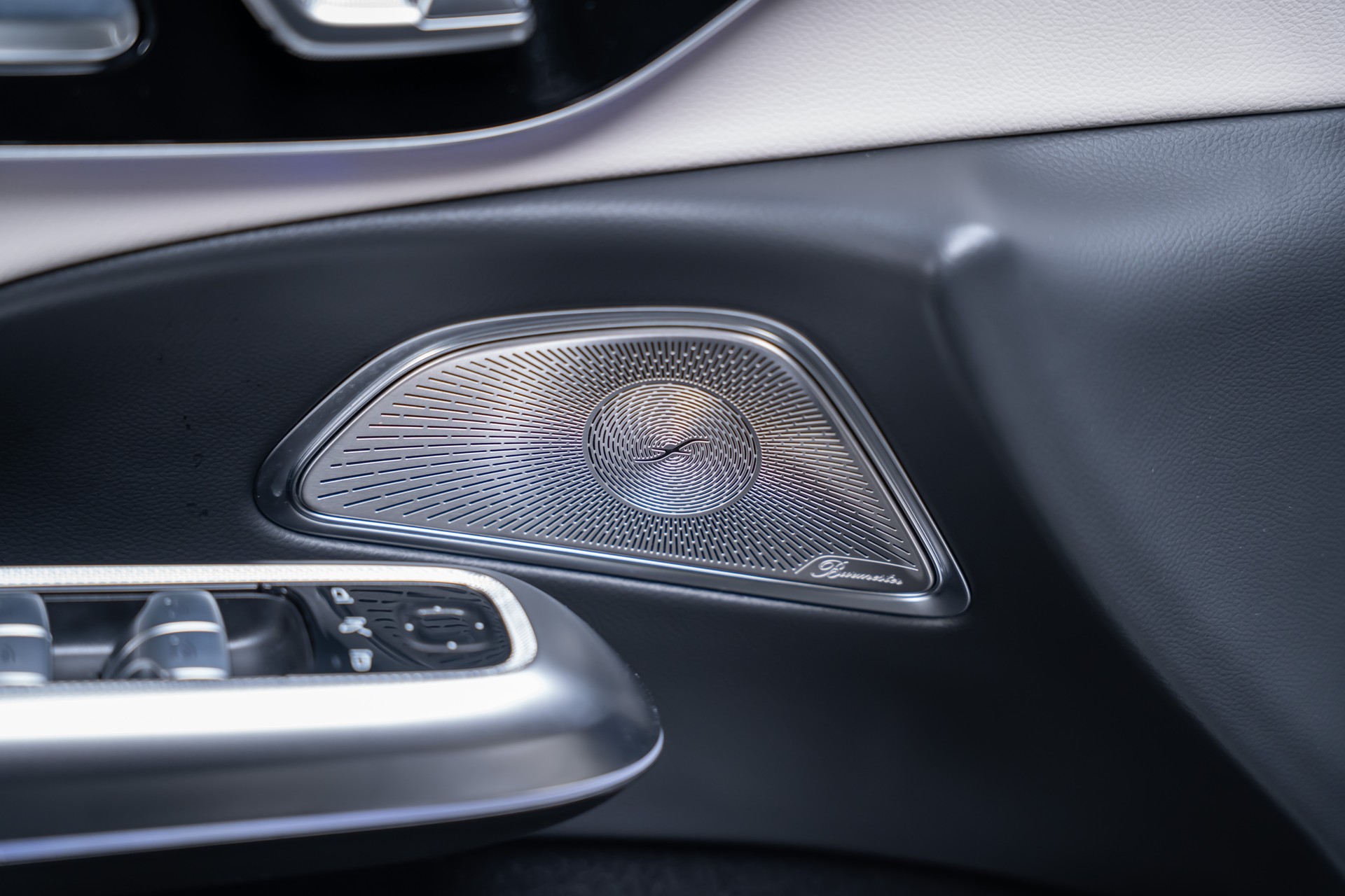 MERCEDES-BENZ E 220 d AMG Line / Hyperscreen / 360°Kamera / Burmester-image-17