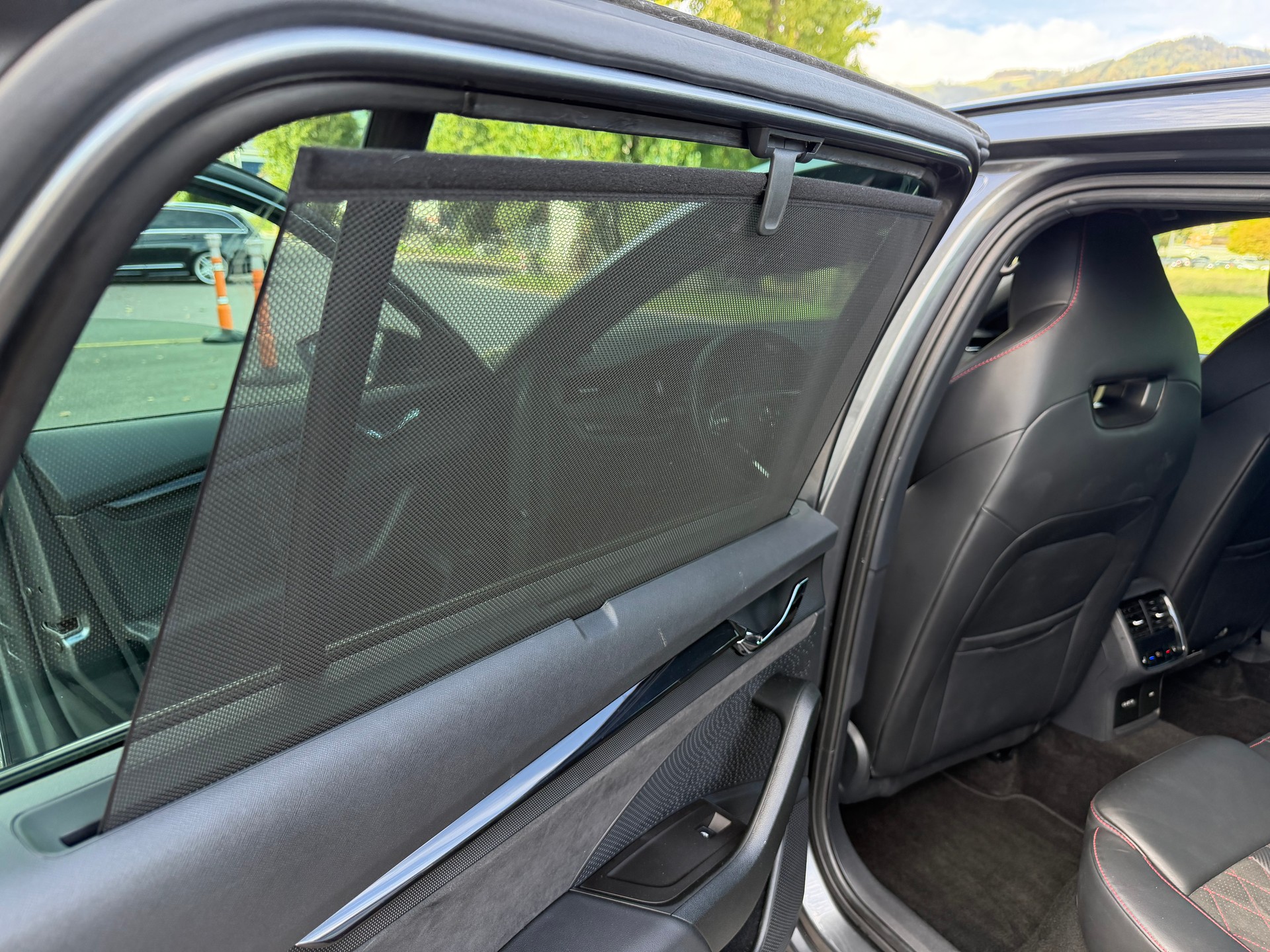 SKODA Octavia Combi 2.0 TSI DSG RS-image-12