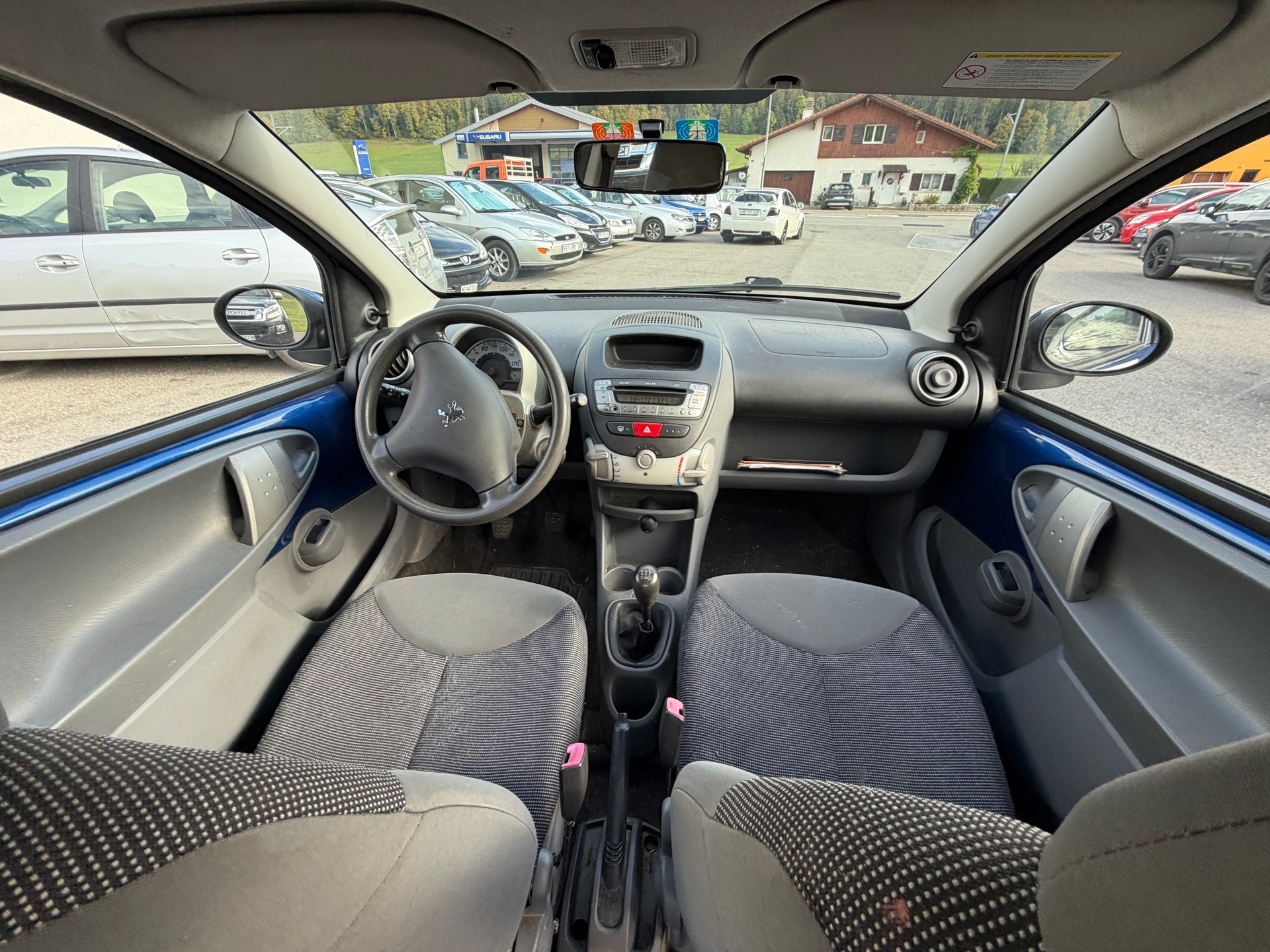 PEUGEOT 107 1.0 Trendy-image-8