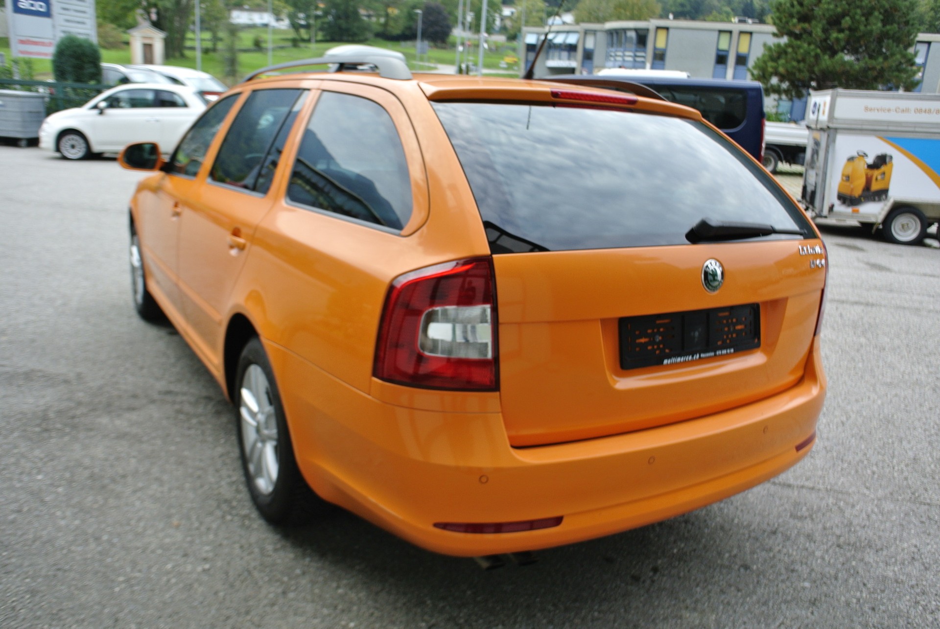 SKODA Octavia Combi 1.6 TDI Swiss Adventure 4x4-image-8