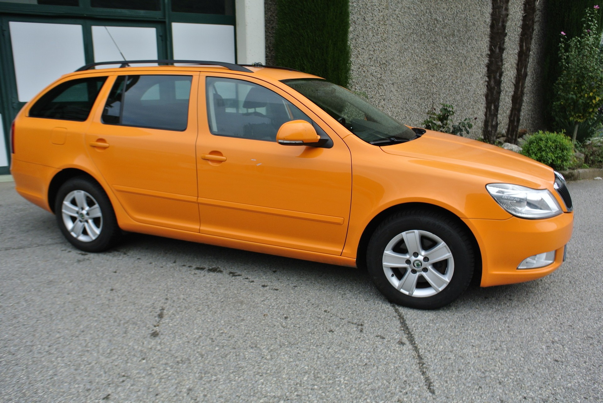 SKODA Octavia Combi 1.6 TDI Swiss Adventure 4x4-image-4