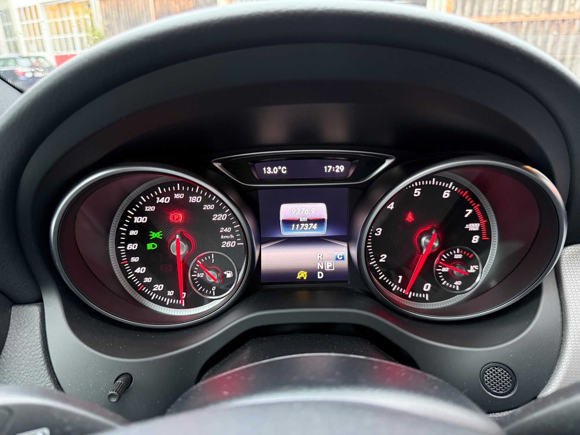MERCEDES-BENZ GLA 200 Night Star 7G-DCT-image-15