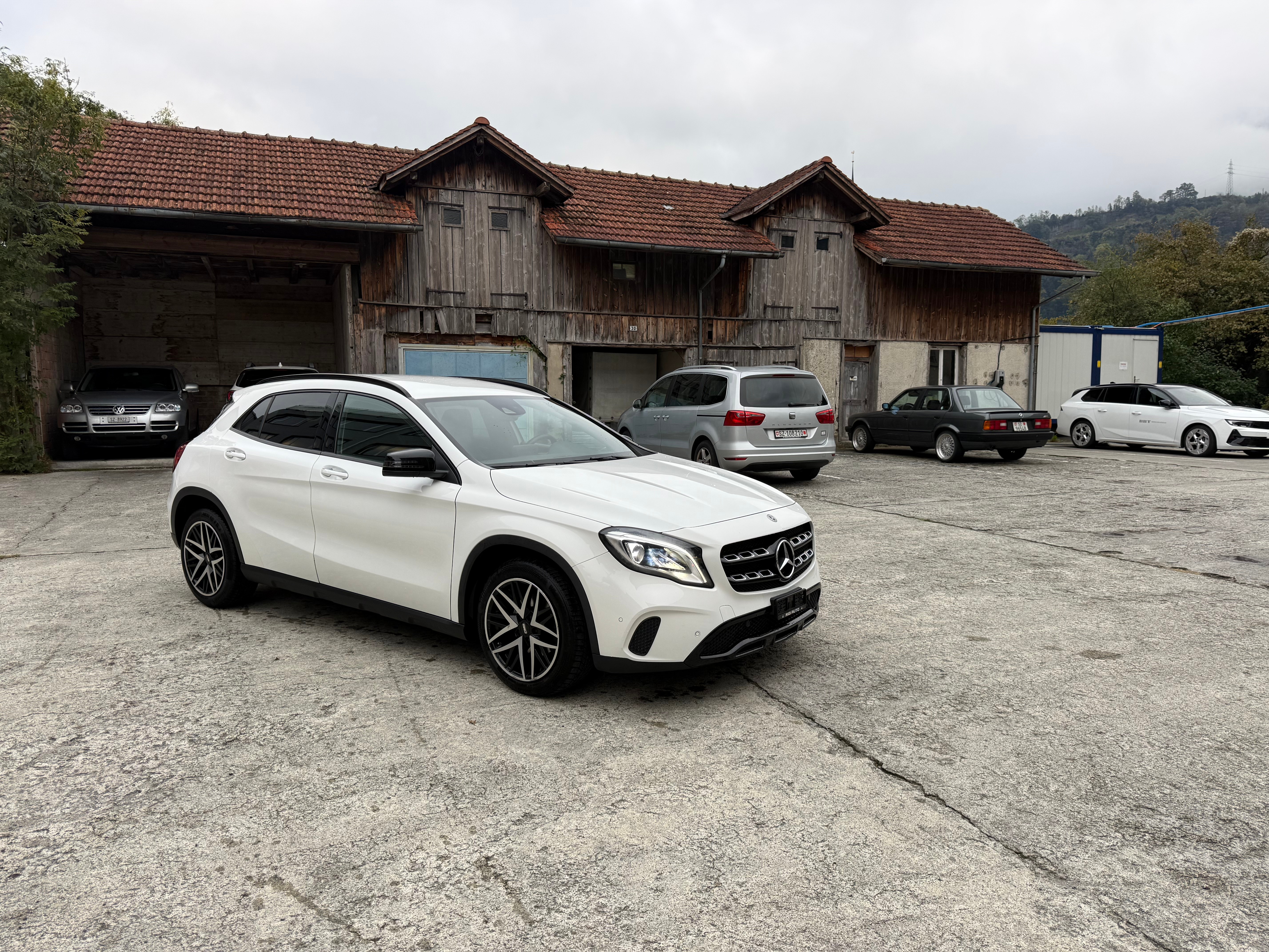 Car photo