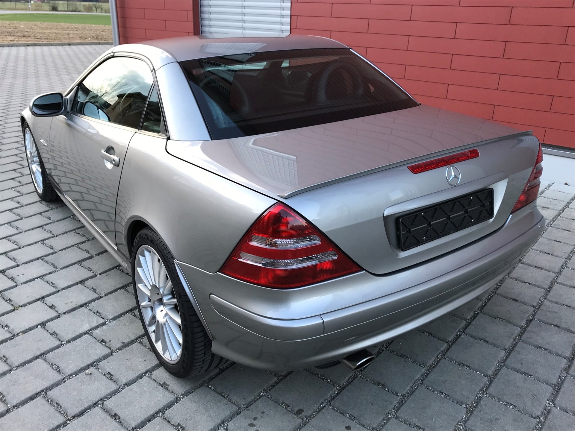 MERCEDES-BENZ SLK 320-image-1