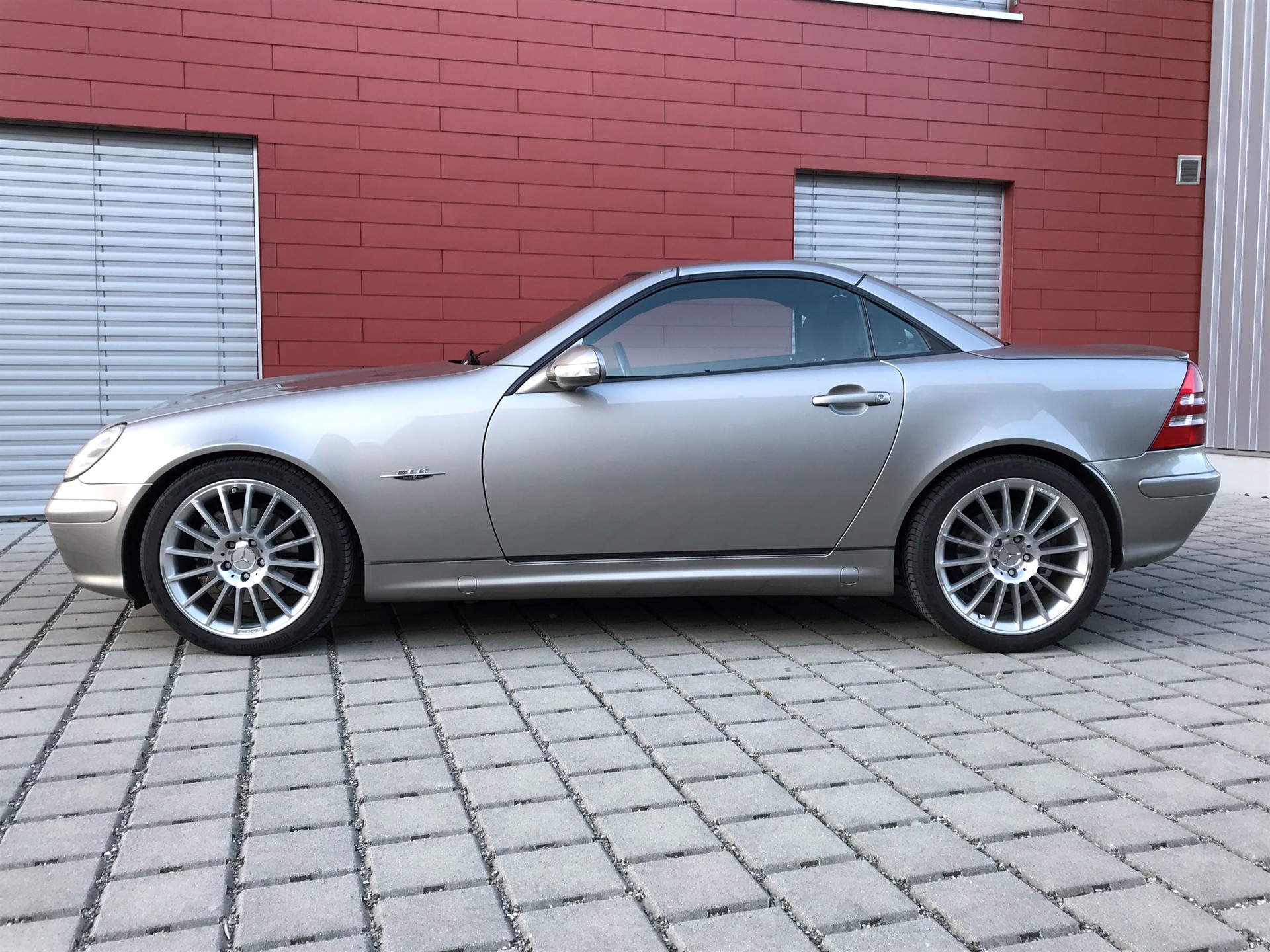 MERCEDES-BENZ SLK 320-image-2