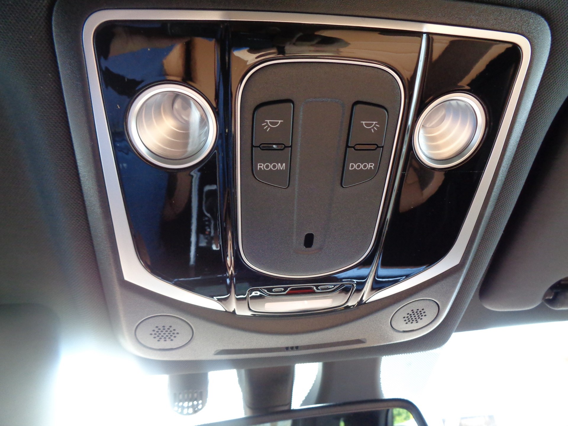 KGM-SsangYong Torres 1.5 TGDI 1st Edition 4WD AT-image-16