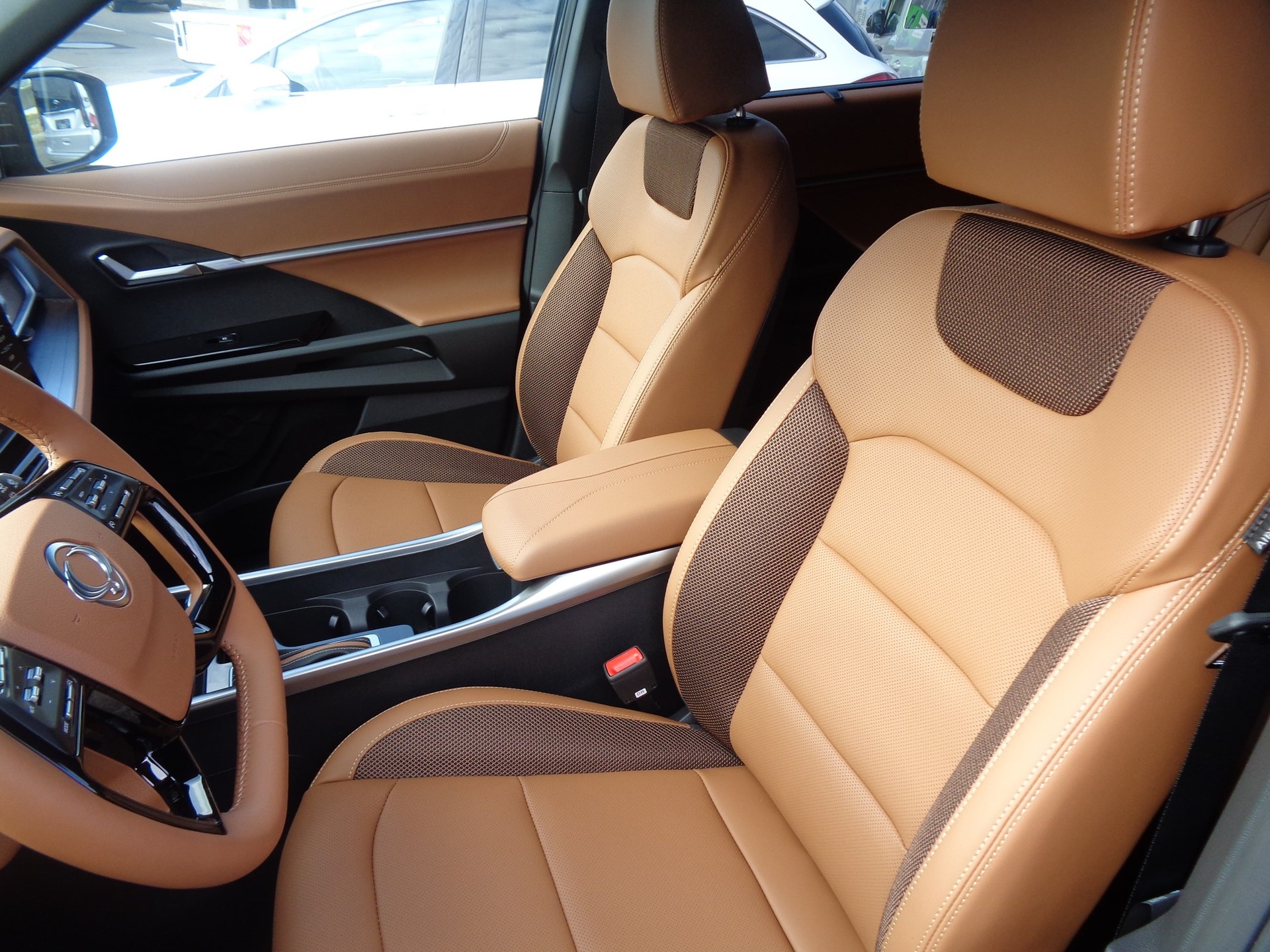 KGM-SsangYong Torres 1.5 TGDI 1st Edition 4WD AT-image-9