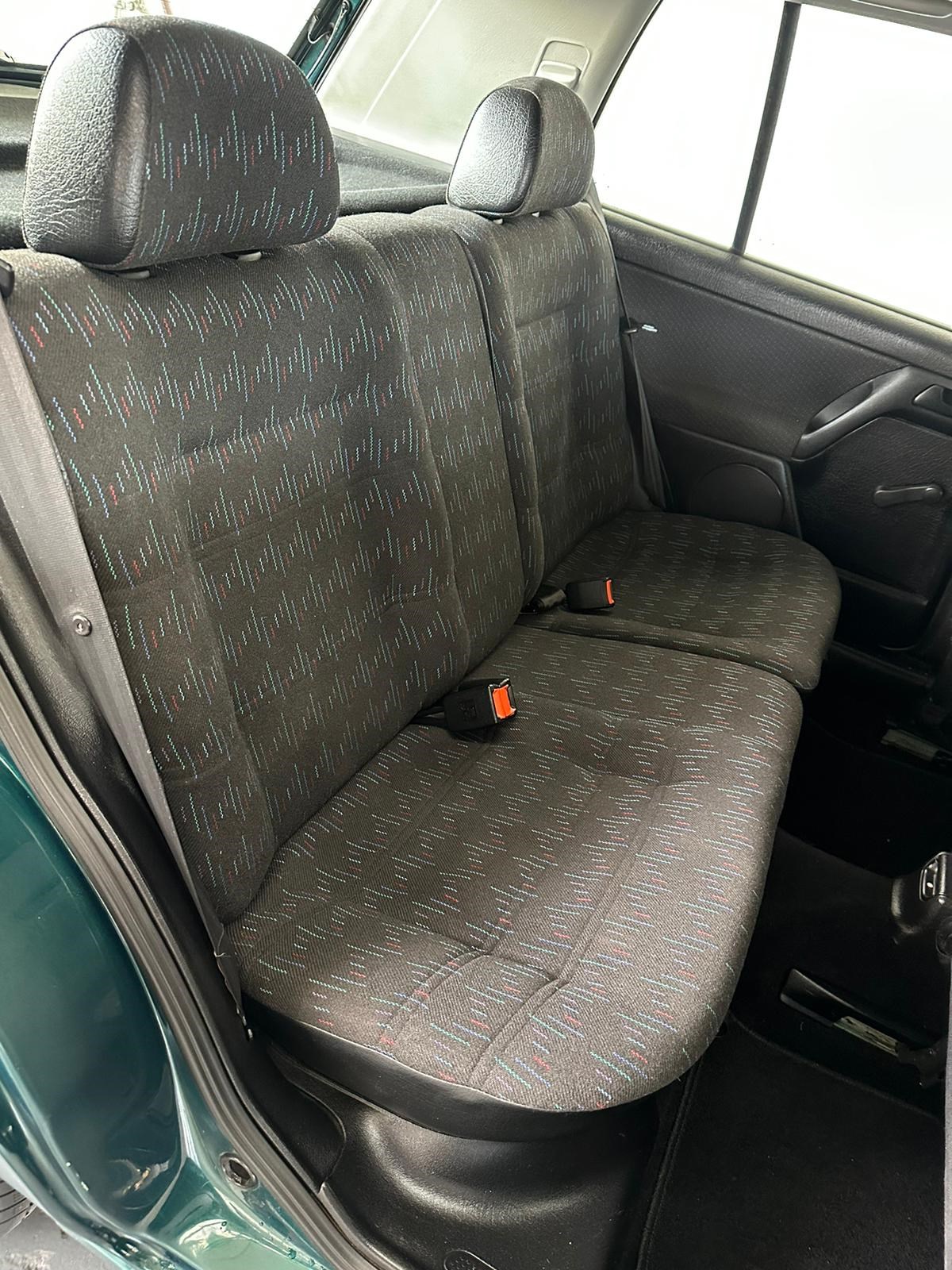 VW Golf 1900 TDI Swiss Line-image-18