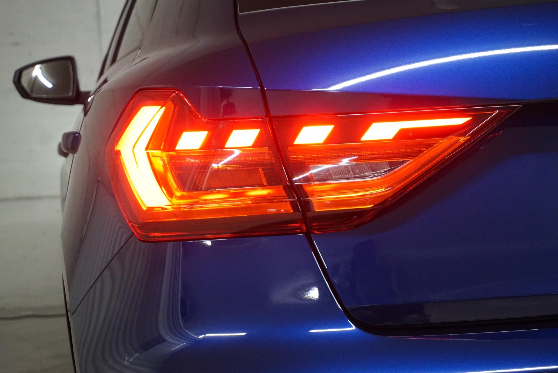 AUDI A1 Sportback 30 TFSI S Line Attraction S-tronic-image-5