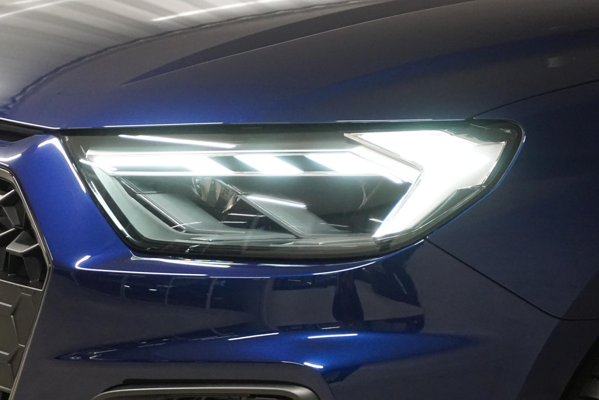 AUDI A1 Sportback 30 TFSI S Line Attraction S-tronic-image-4