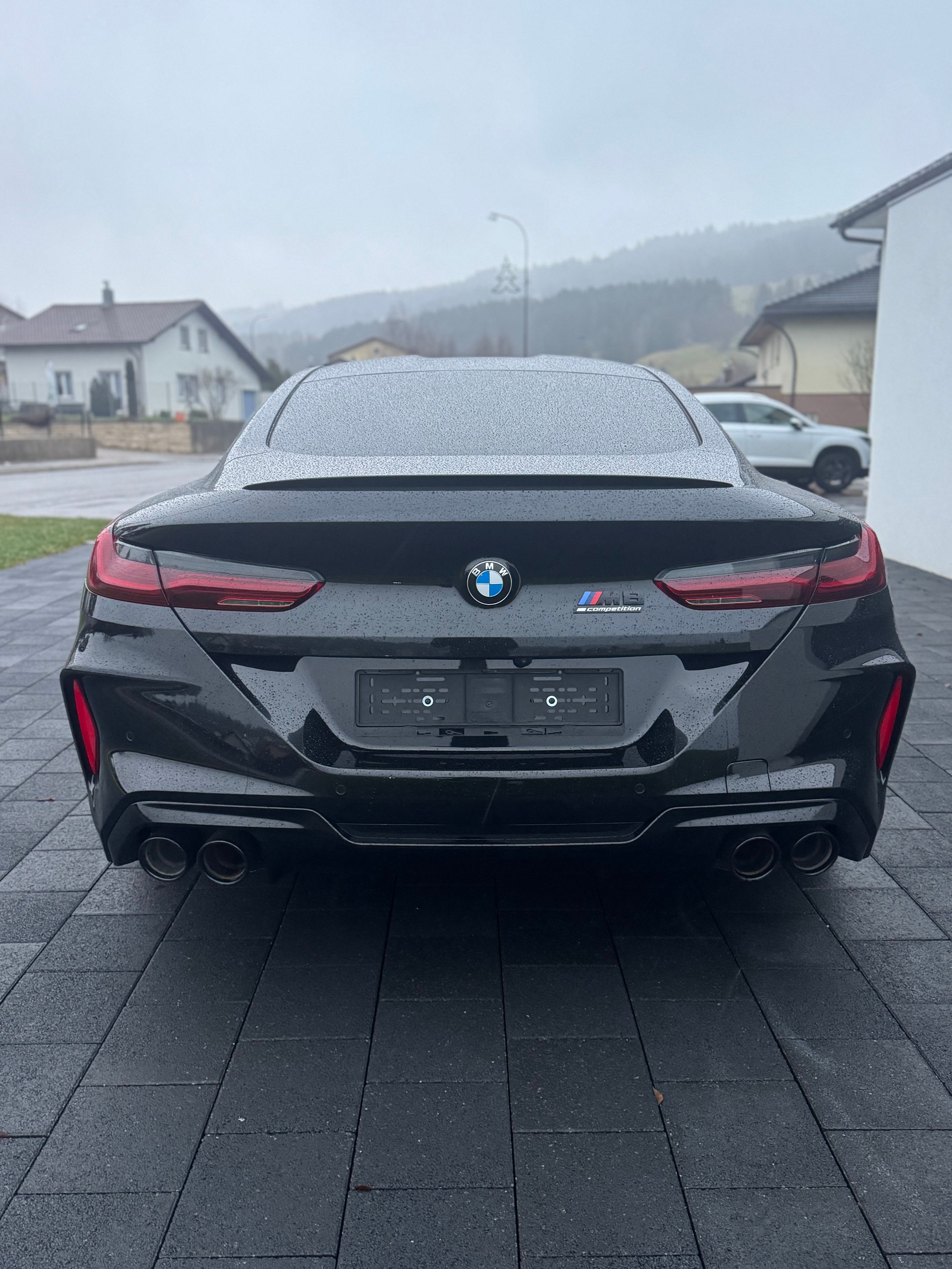 BMW M8 xDrive Steptronic M Competition-image-6