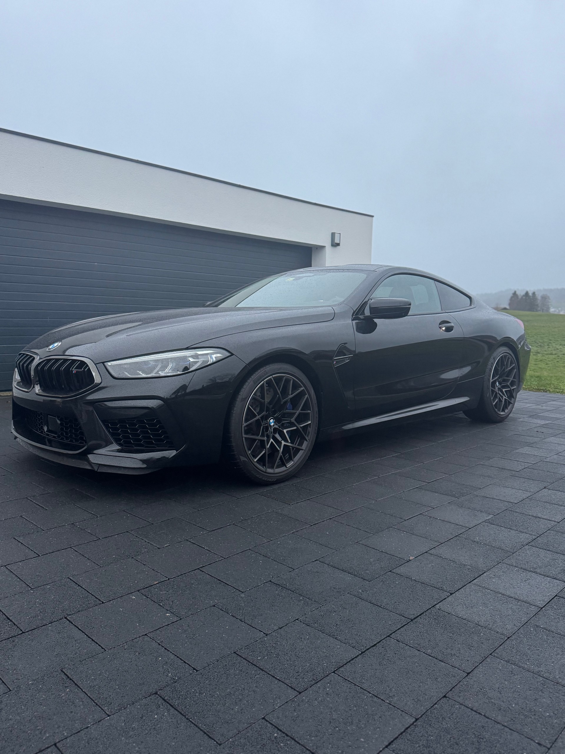 BMW M8 xDrive Steptronic M Competition-image-1