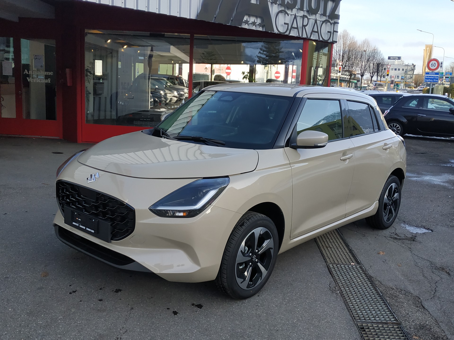 SUZUKI Swift 1.2 Compact Top Hybrid 4x4-image-0