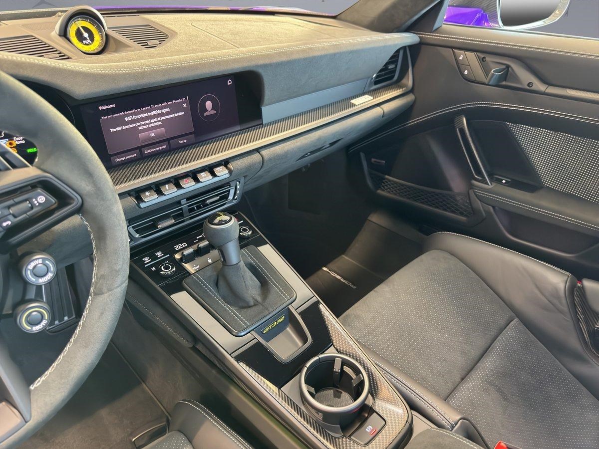 PORSCHE 911 Coupé 4.0 GT3 RS PDK-image-11