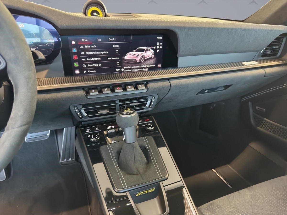 PORSCHE 911 Coupé 4.0 GT3 RS PDK-image-12