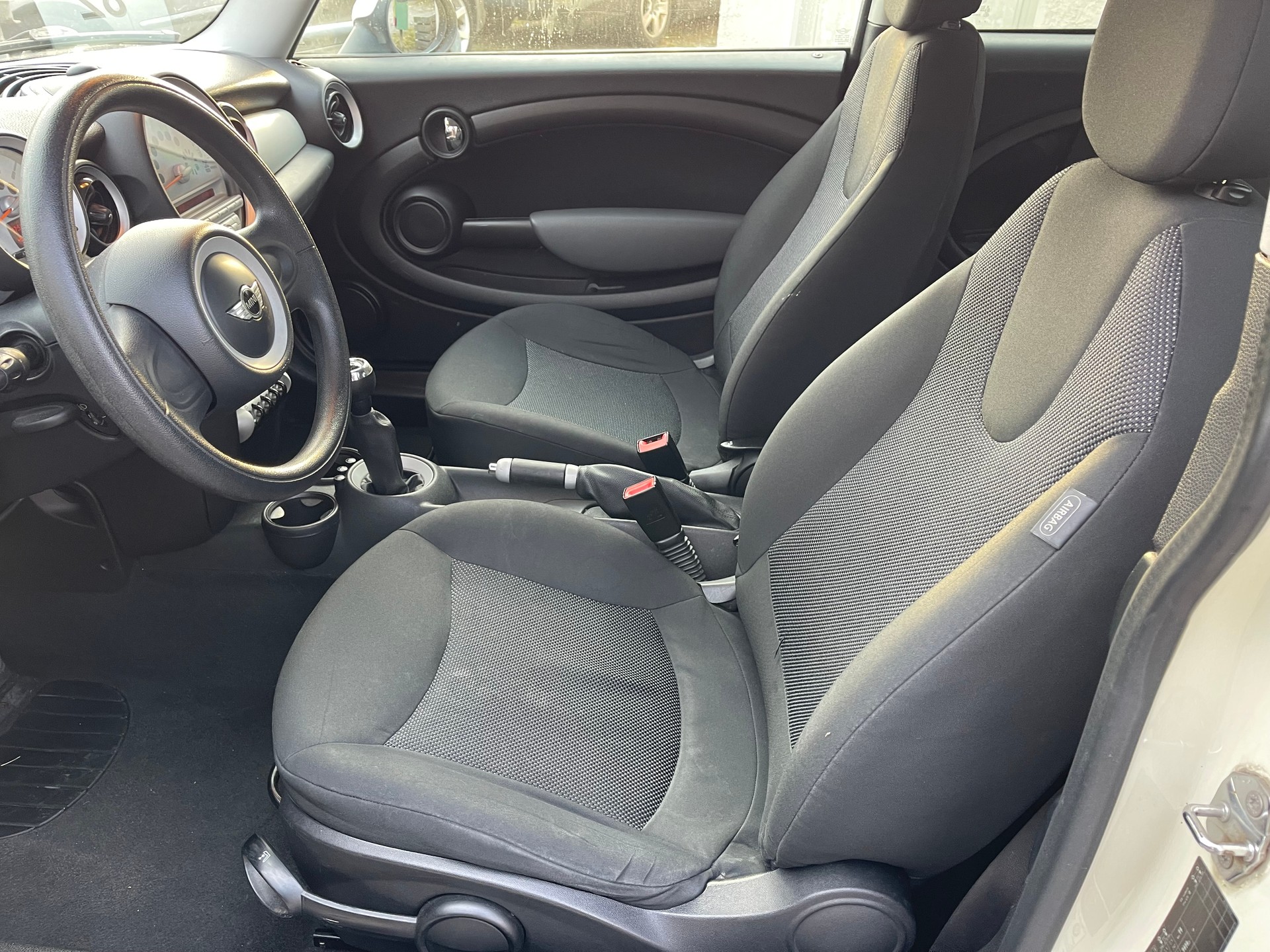 MINI Mini Clubman Cooper-image-6