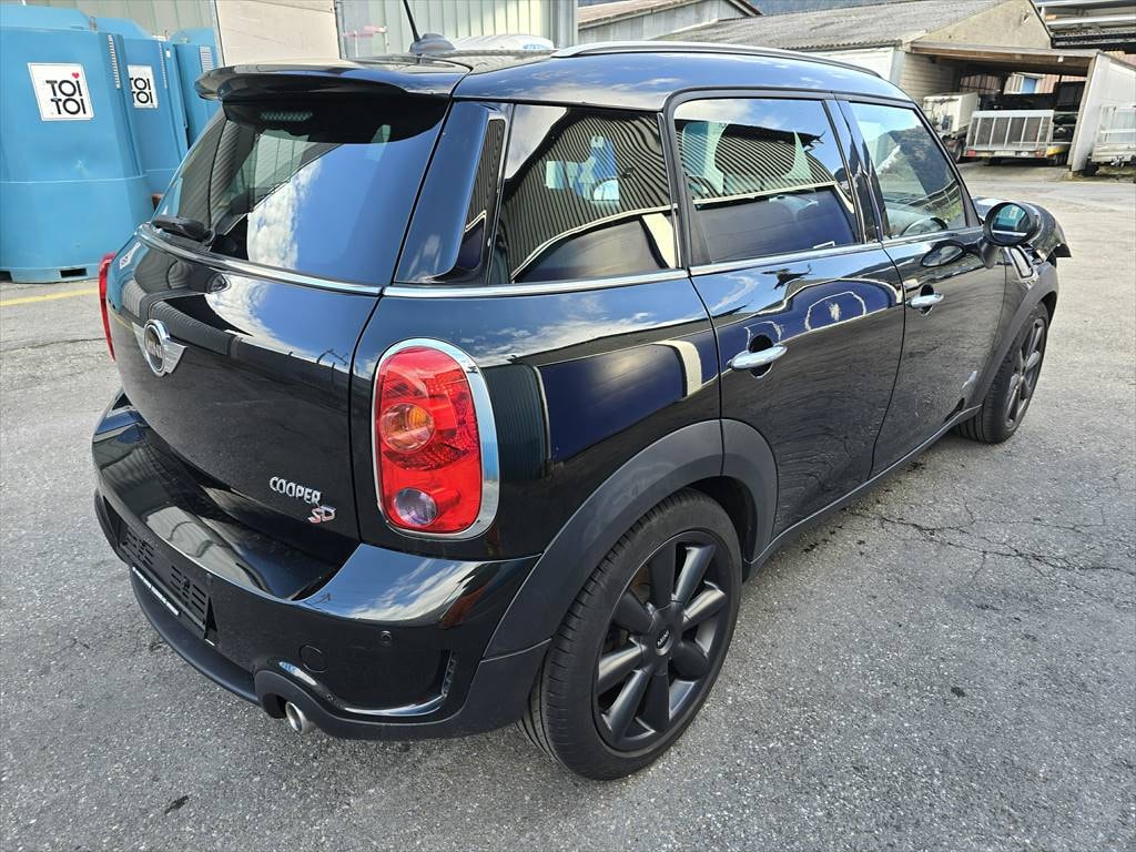 MINI Countryman Cooper SD ALL4-image-4
