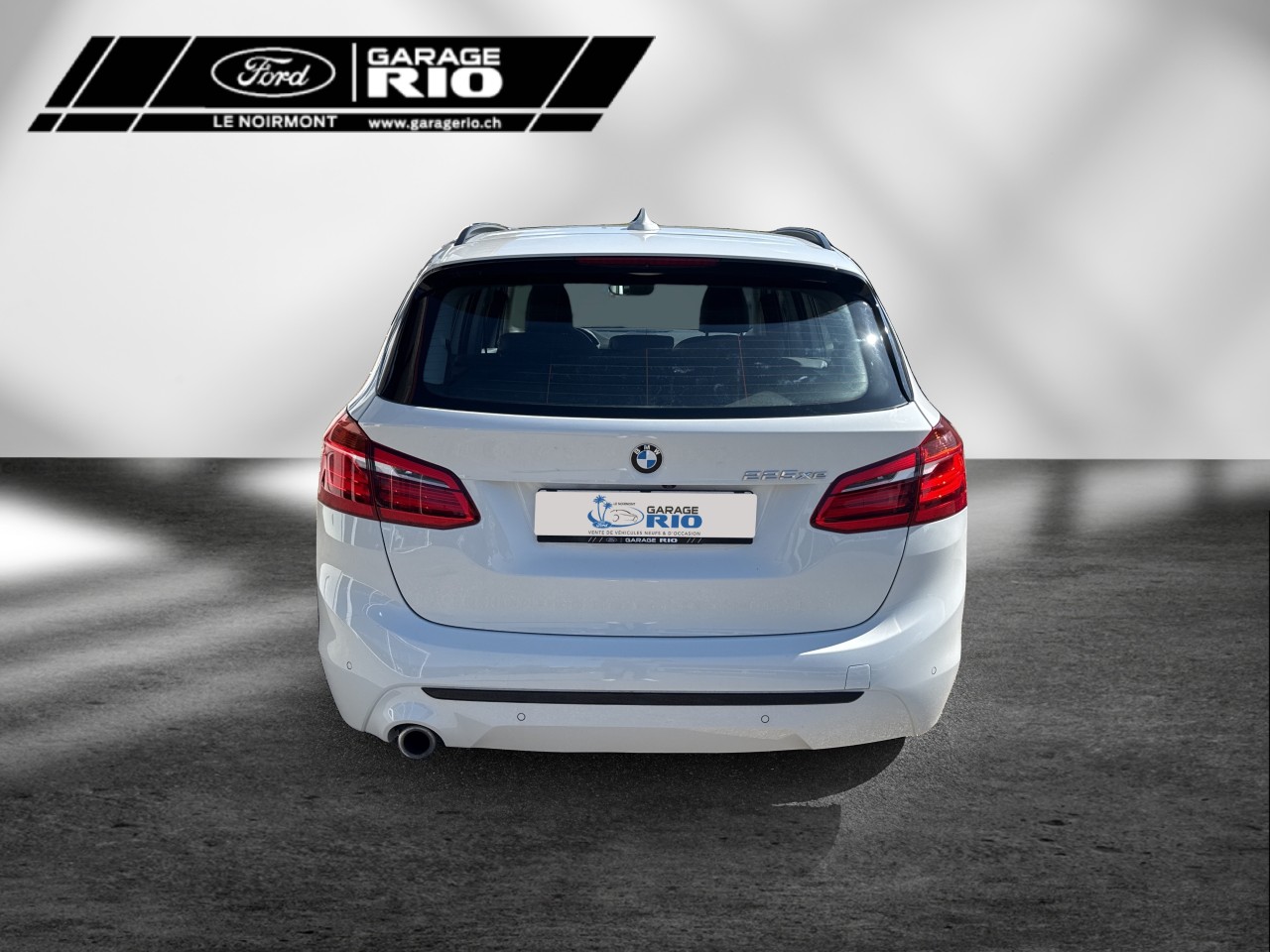 BMW 225xe ActiveTourer Sport-image-4