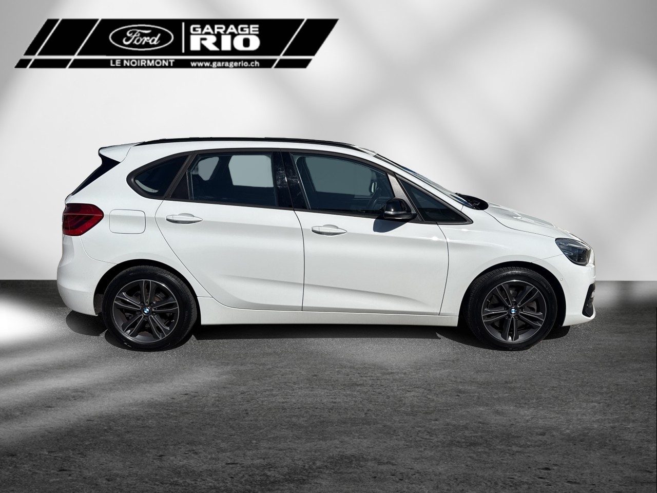 BMW 225xe ActiveTourer Sport-image-3