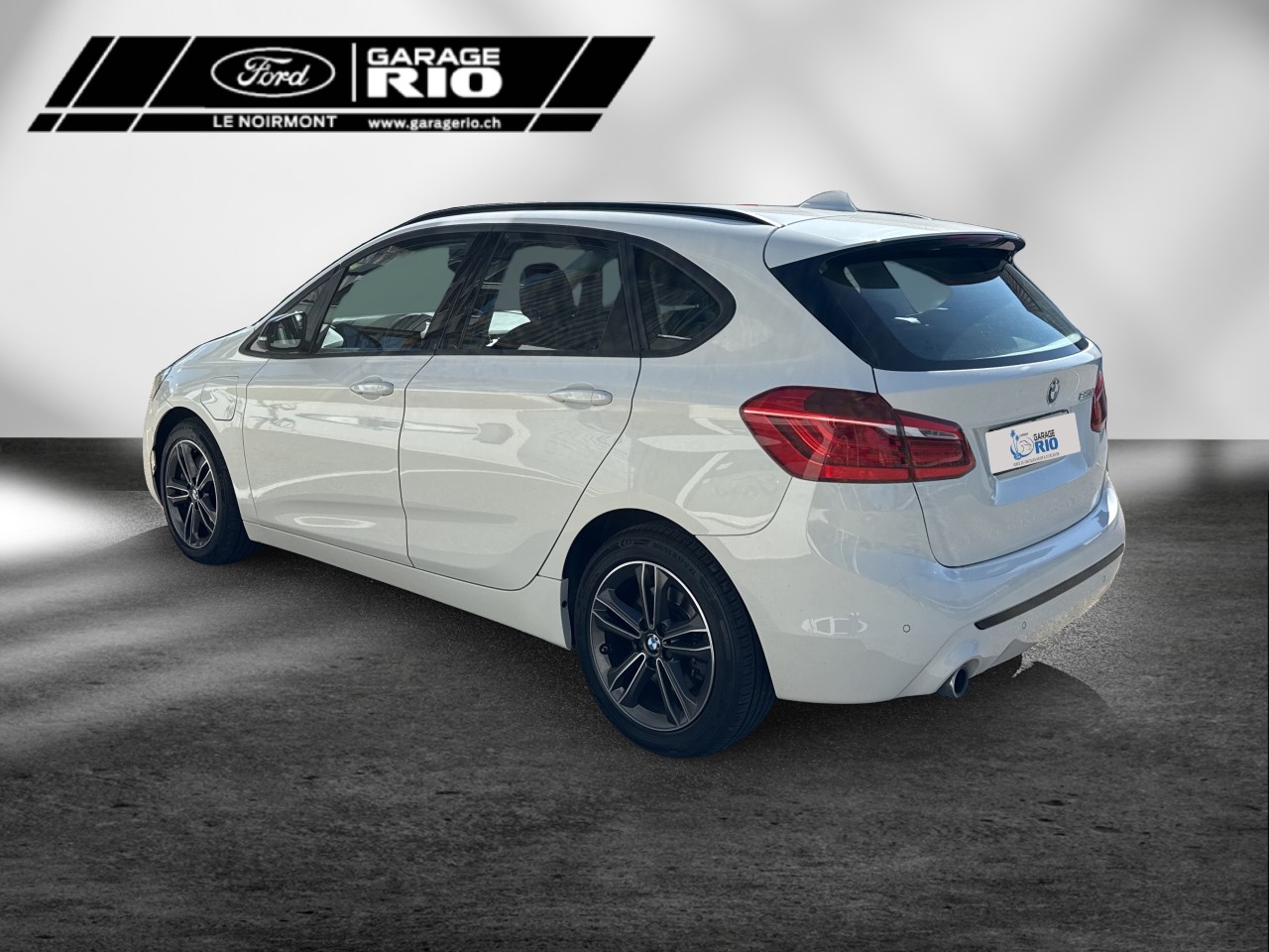 BMW 225xe ActiveTourer Sport-image-6